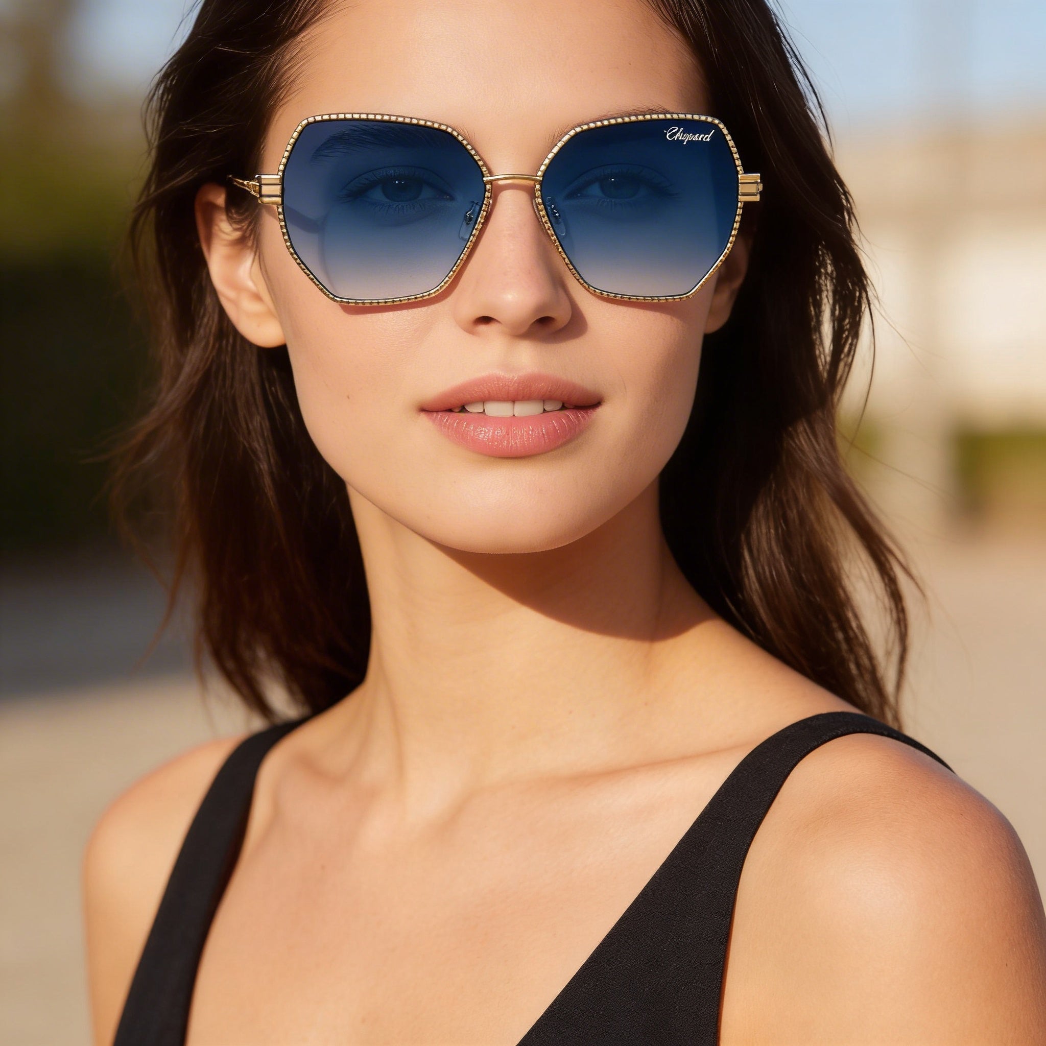 Gafas de sol Chopard Schl28m para mujer, montura de titanio camel brillante con lentes azules degradadas, 59 mm, Photo 3