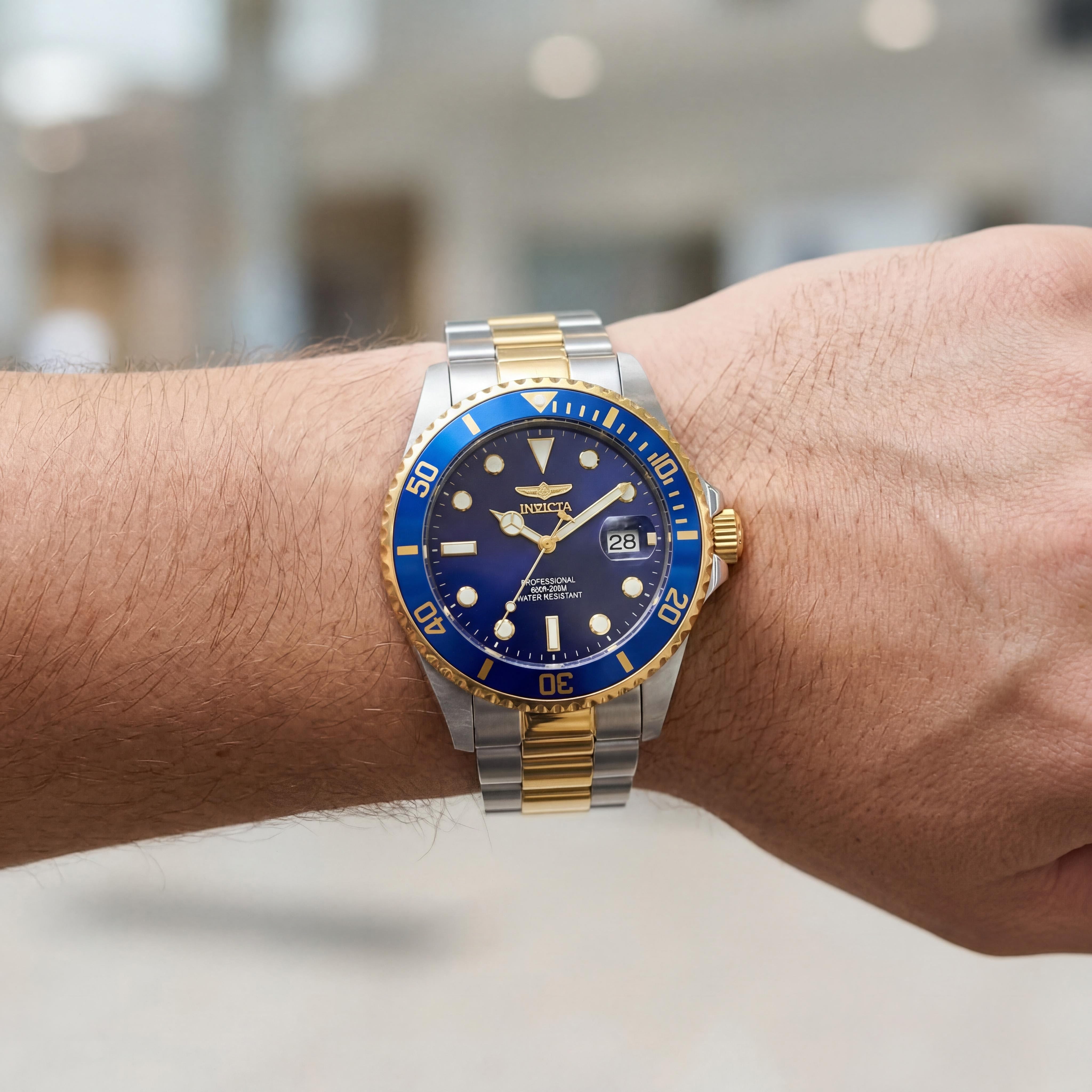 Invicta 33268 Men's Diver Quartz Movement 42mm Two Tone Gold Stainless Steel Blue Dial Watch 200M WR, Photo 4