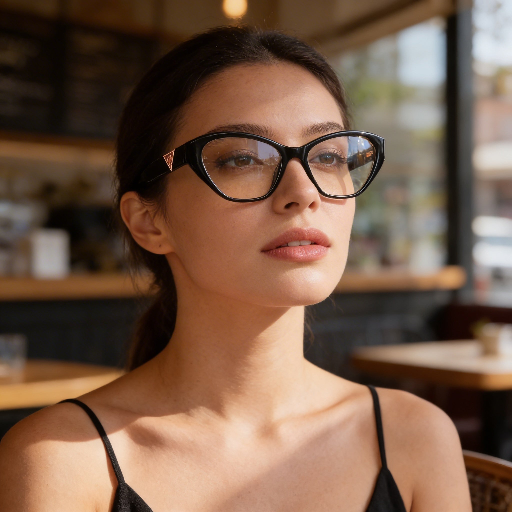 GUESS GU50162 Gafas para mujer, montura negra brillante, lentes no polarizadas, tamaño 51-16-135, Photo 4