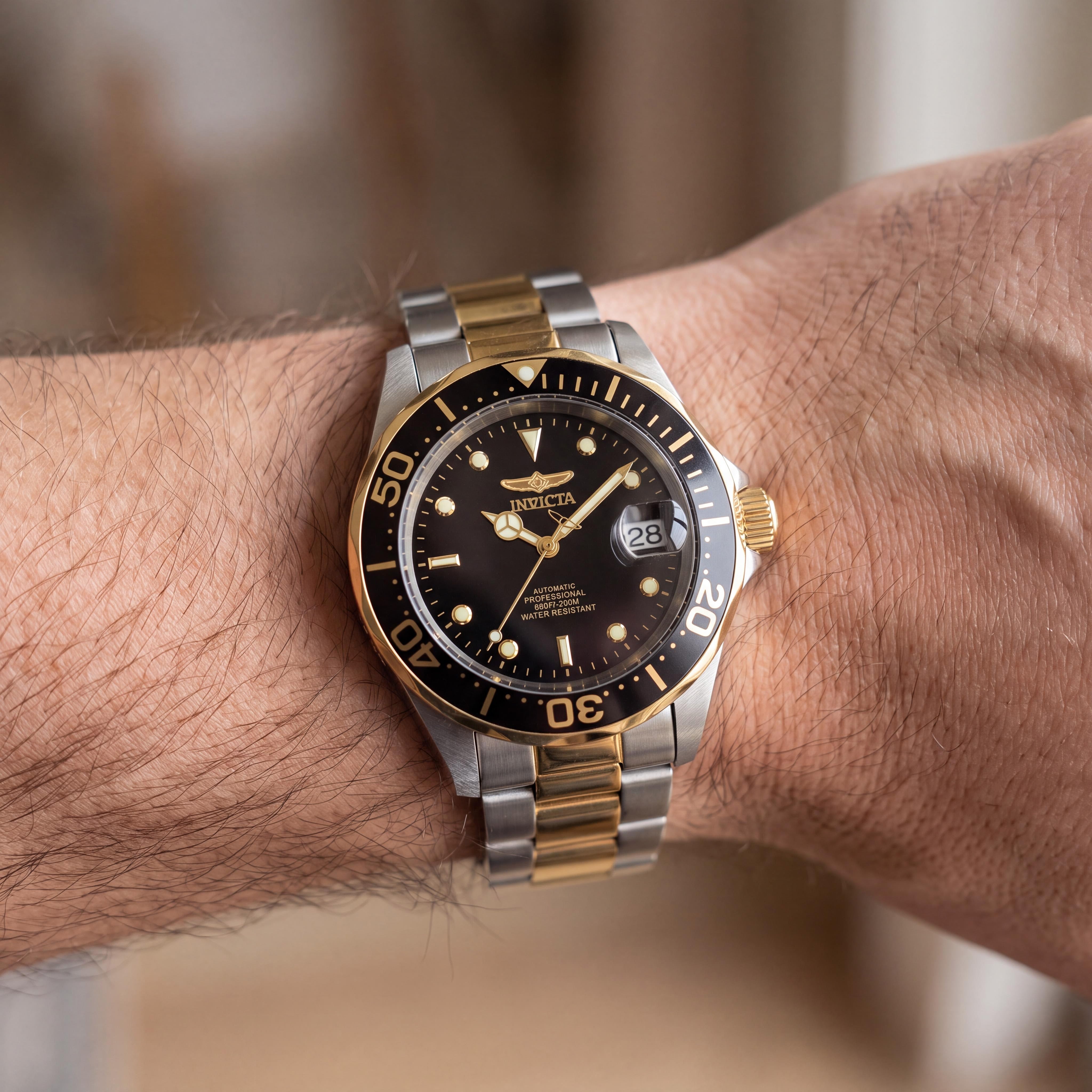 Invicta Diving Men's Automatic Two-Tone Stainless Steel Black Dial Diver Watch 40mm, 200M Water Resistant, Photo 4