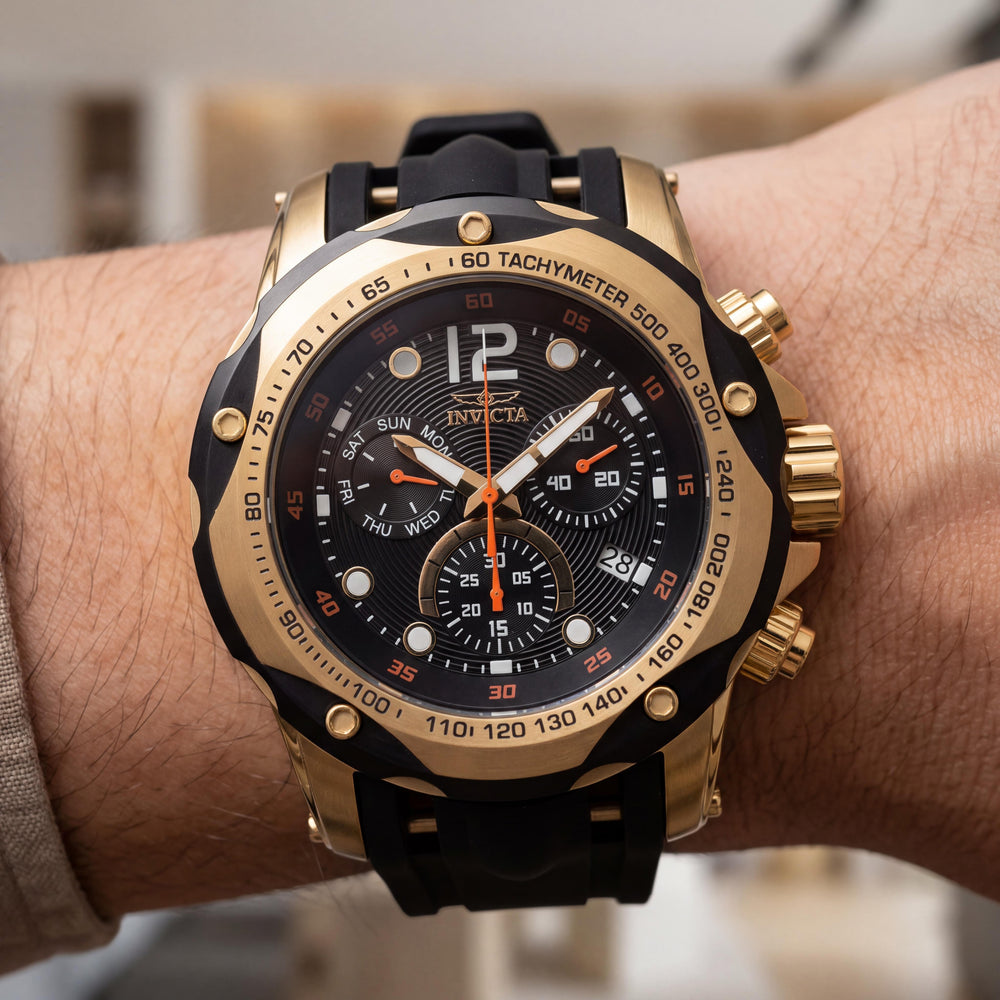 Reloj Invicta Speedway 49841 de 51 mm, informal, unisex, de cuarzo, correa de silicona, esfera negra, caja de acero inoxidable dorado