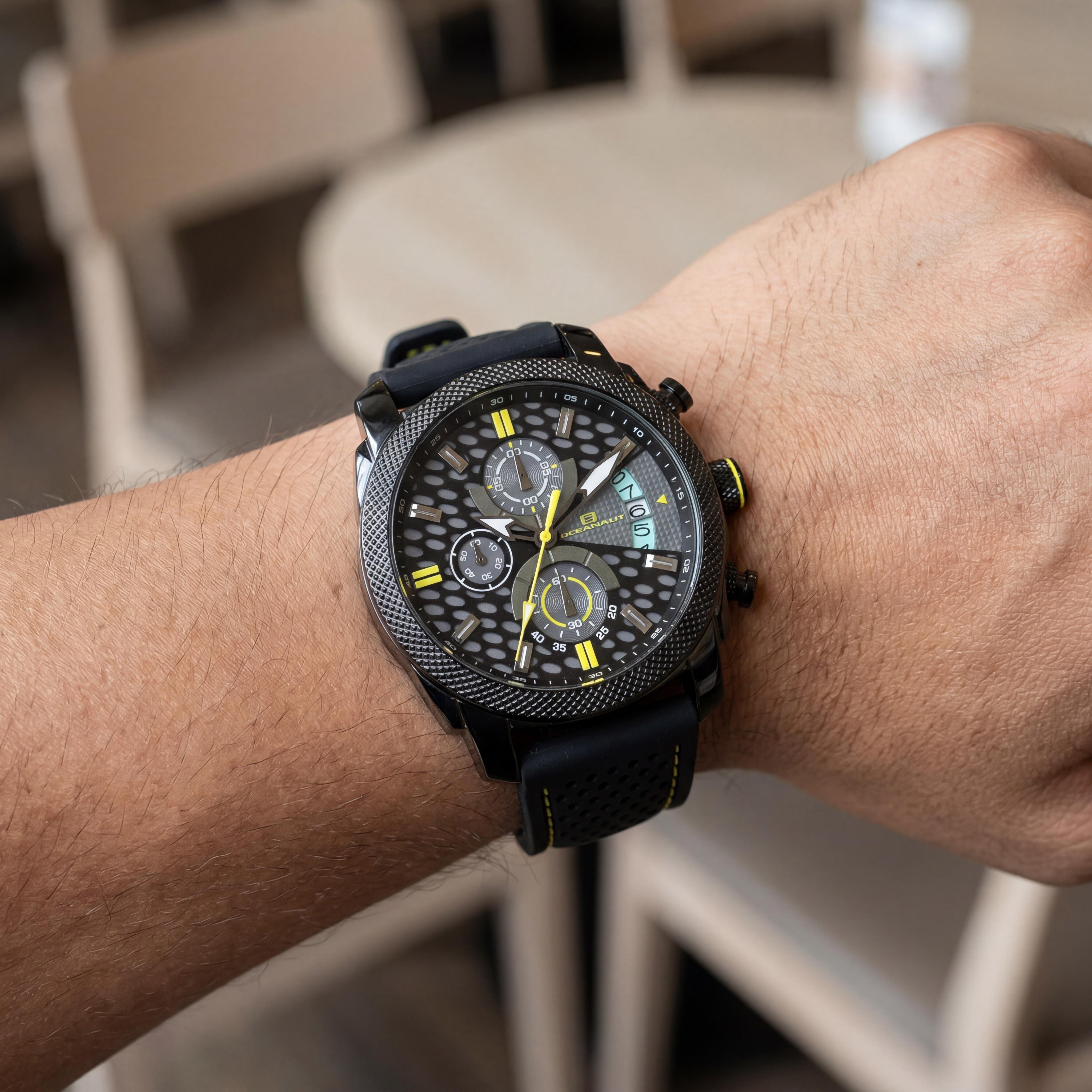 Oceanaut OC2322 Men's Kryptonite Chronograph Date Black & Grey Stainless Steel Case, Rubber Strap 42mm Watch, Photo 4