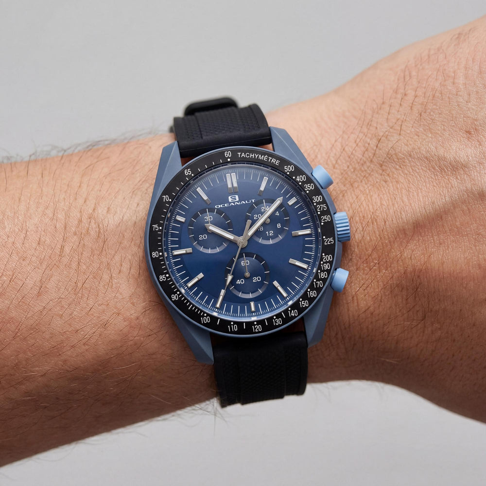 Reloj Oceanaut para hombre con esfera azul, caja de plástico, correa de cuero, movimiento de cuarzo, resistente al agua hasta 50 m.