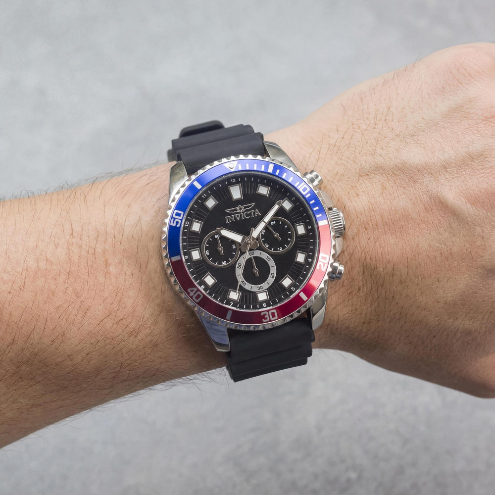 Invicta Pro Diver 46119 Unisex Chronograph Silver Stainless Steel Silicone Strap Analog Round 45mm Watch