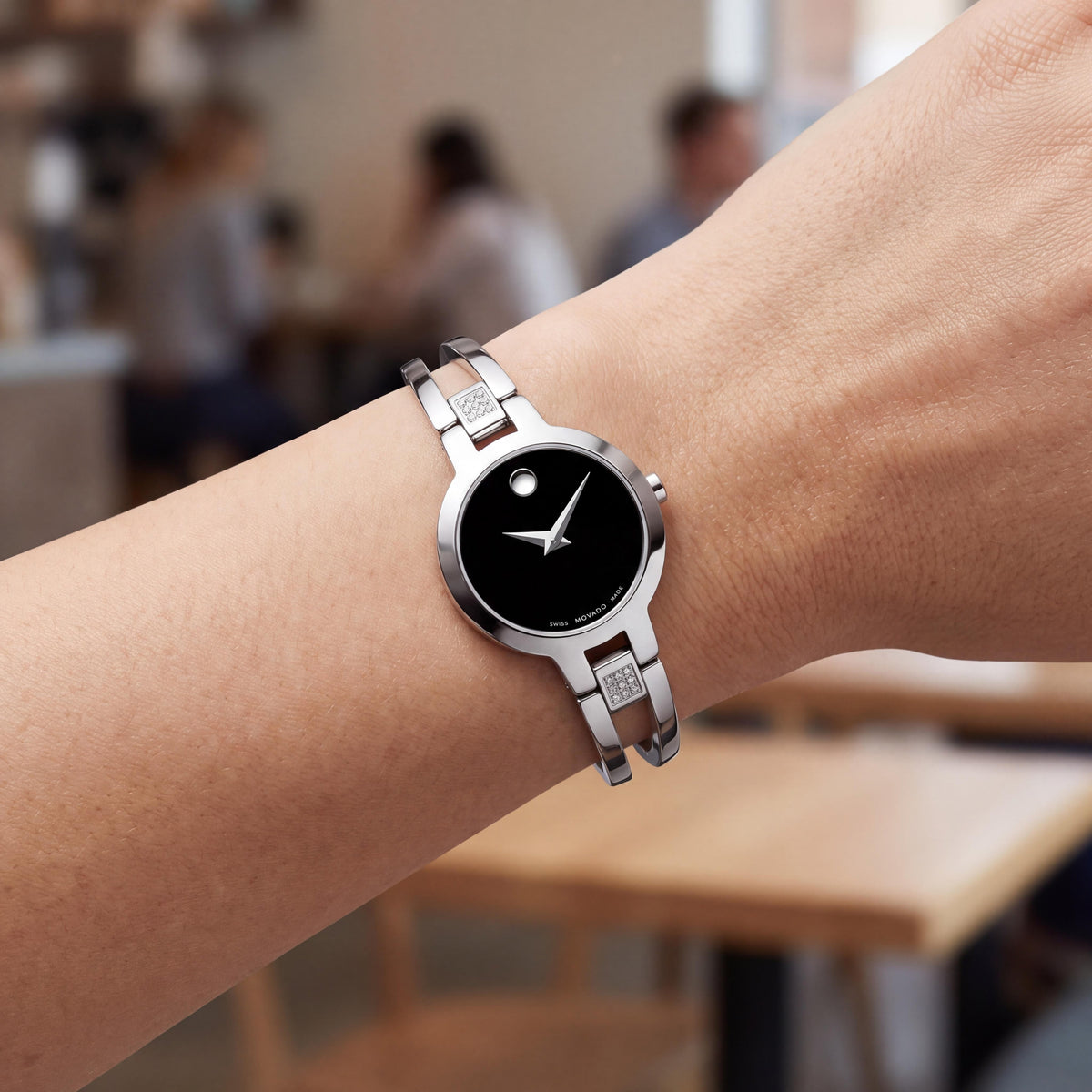 Reloj de pulsera Movado Amorosa para mujer, 24 mm, de acero inoxidable plateado, de cuarzo, con diamantes y esfera Museum negra, Photo 4