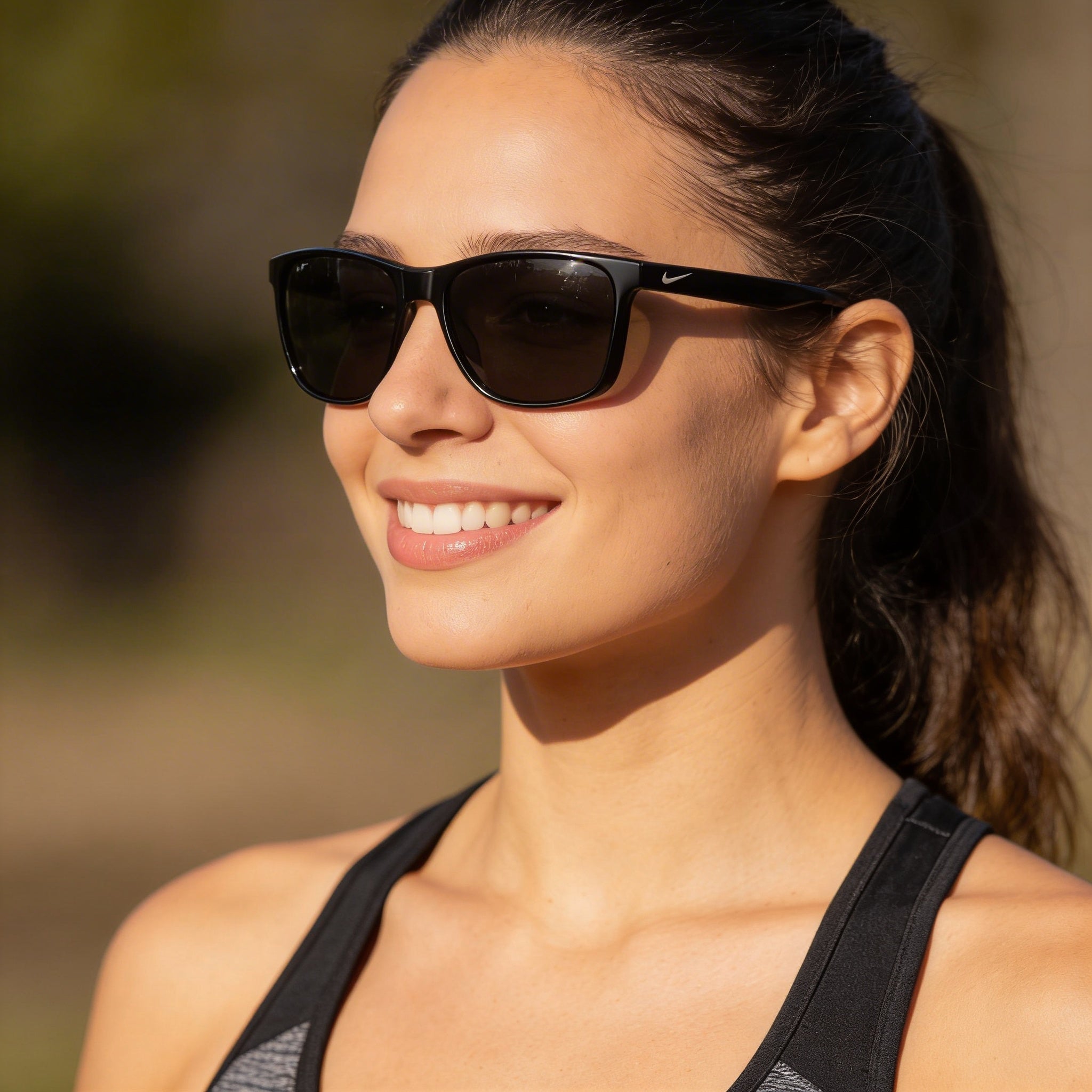 Gafas de sol unisex Nike Wayfarers, montura de plástico color vino, lentes de nailon grises no polarizadas, protección UV, Photo 6