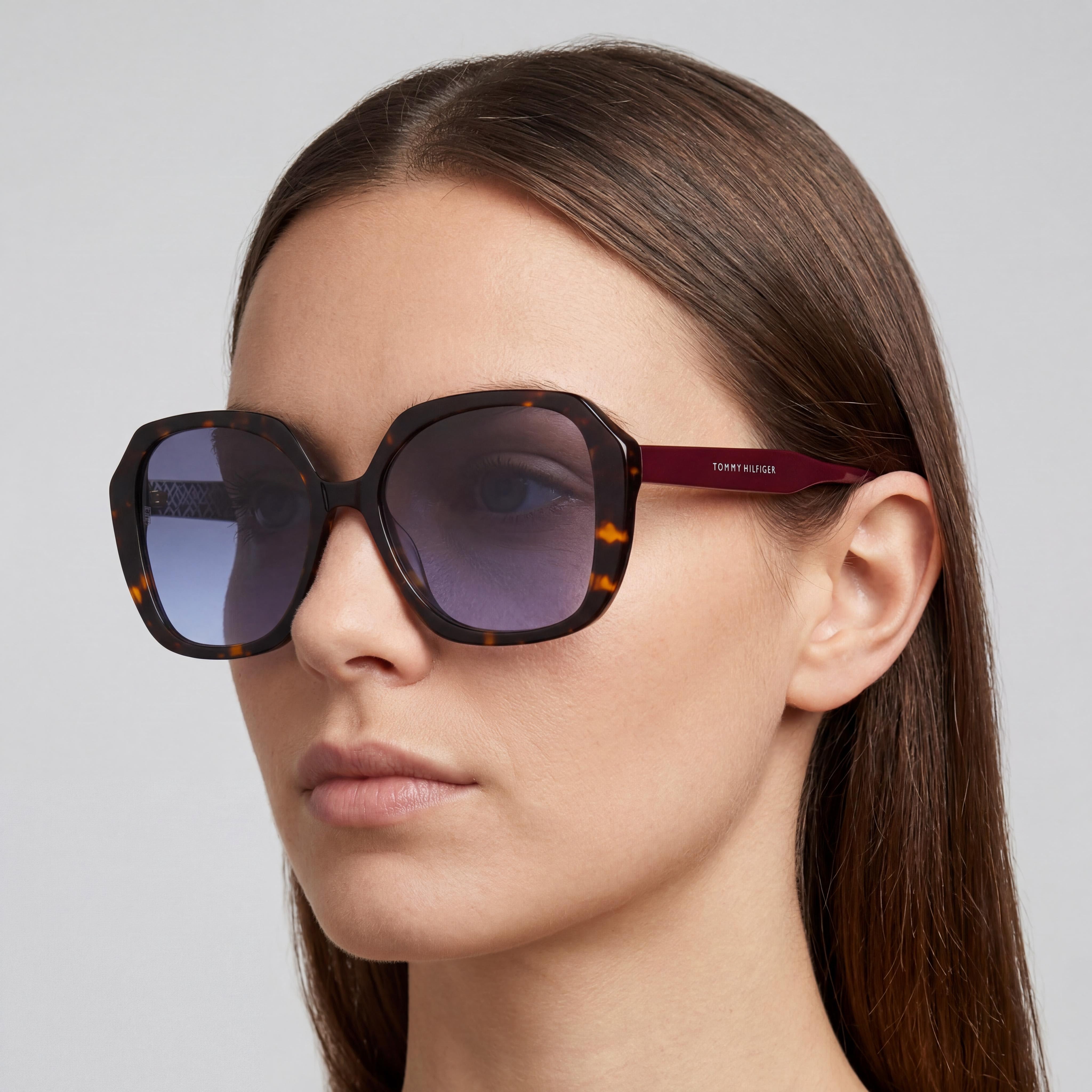 Tommy Hilfiger Modern Women's Multicoloured Acetate Non-Polarized Sunglasses with Grey Blue Lenses 54mm, Photo 4
