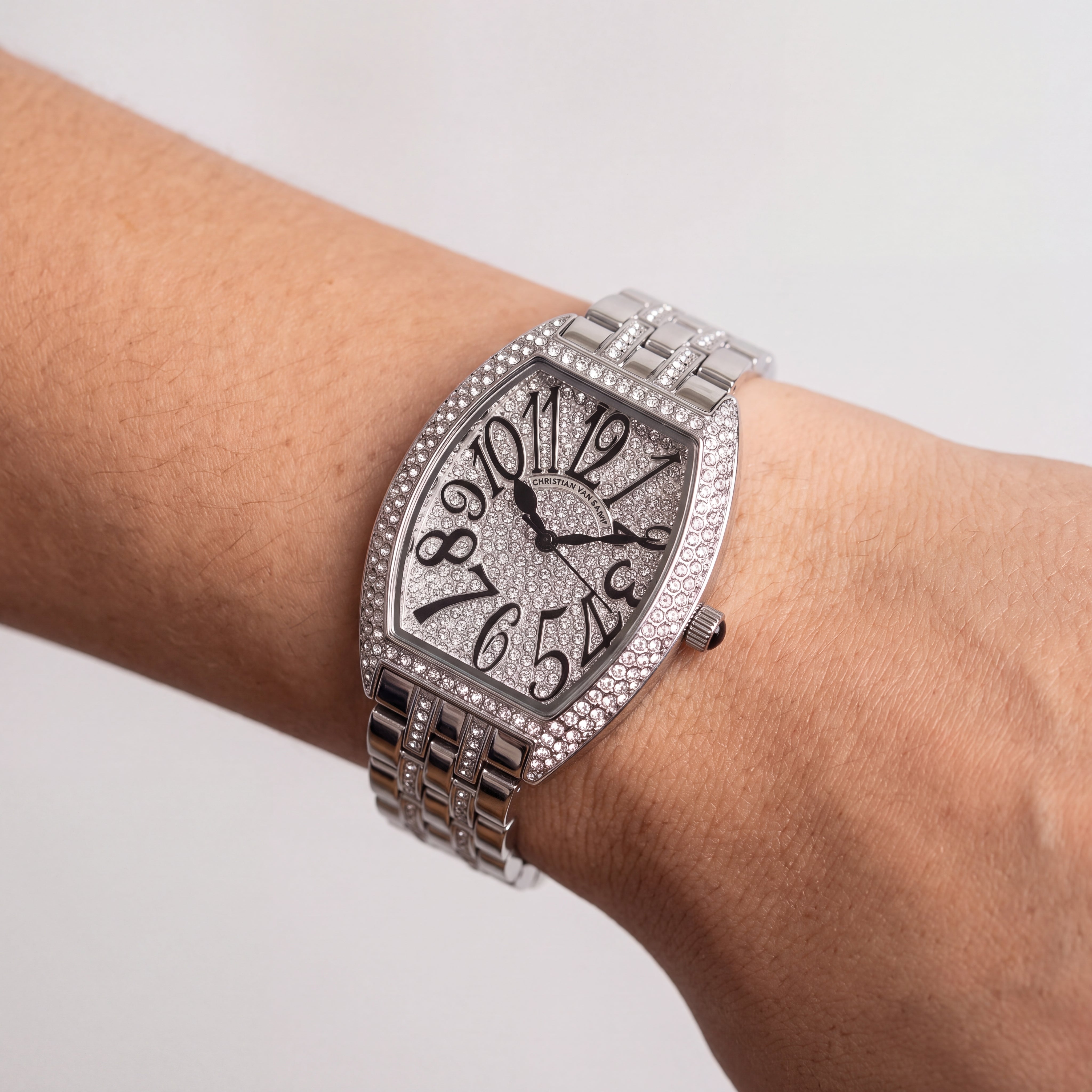 Reloj Christian Van Sant de cuarzo para mujer, de acero inoxidable plateado con esfera plateada y bisel de cristal, Photo 4