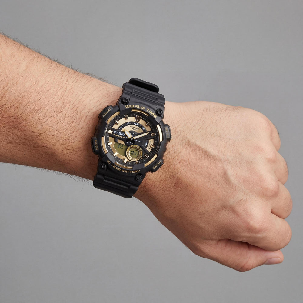 Casio AEQ-100BW Reloj para Hombre, Esfera Dorada 48mm