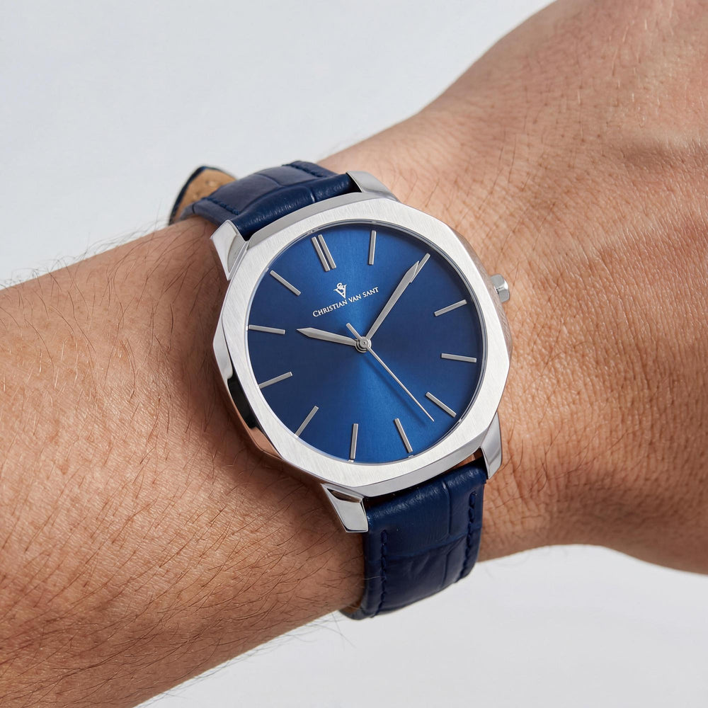 Reloj de cuarzo Christian Van Sant CV0532 para hombre, con caja de acero inoxidable azul, correa de cuero y resistente a los golpes.