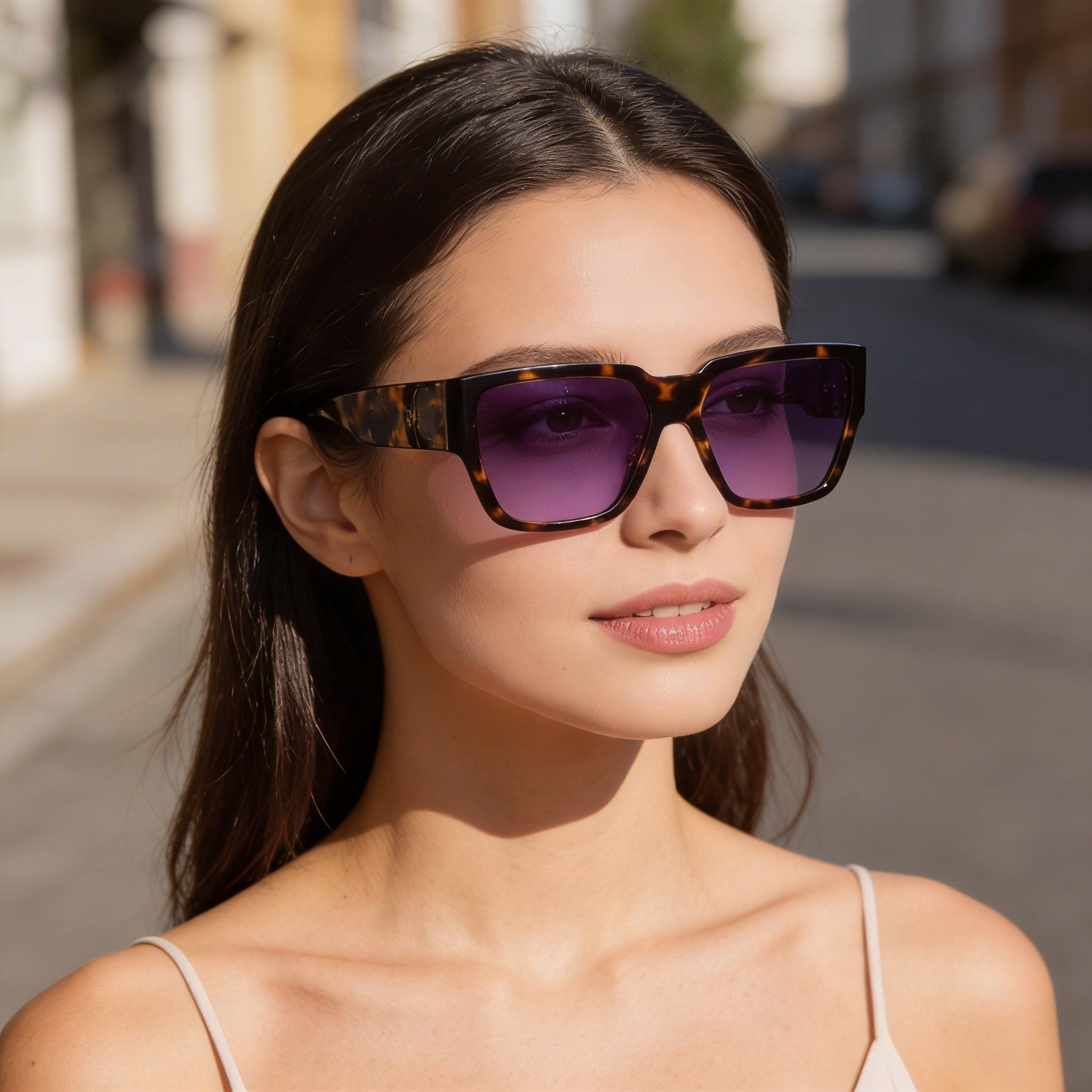 Versace Classic Unisex Sunglasses: Tortoise Injected Frame, Polarized Grey Gradient Polycarbonate Lenses 57mm, Photo 4