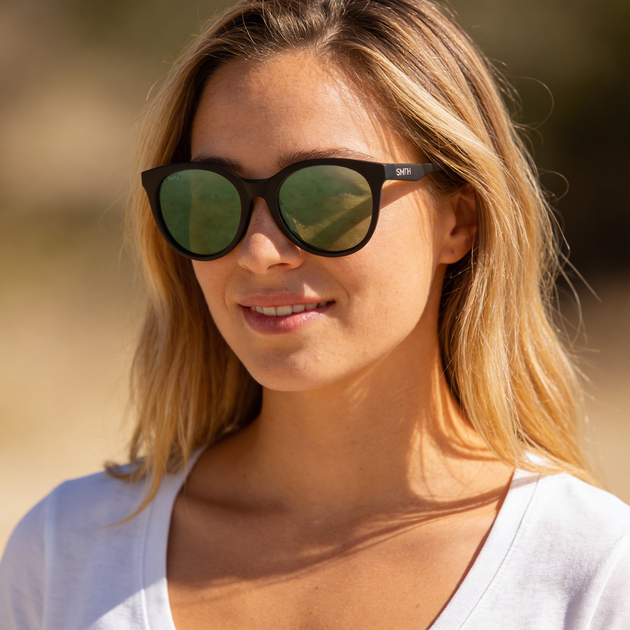 Gafas de sol unisex Smith Bayside de 54 mm con montura de metal negro mate, lentes polarizadas ChromaPop en gris y verde y protección UV, Photo 5