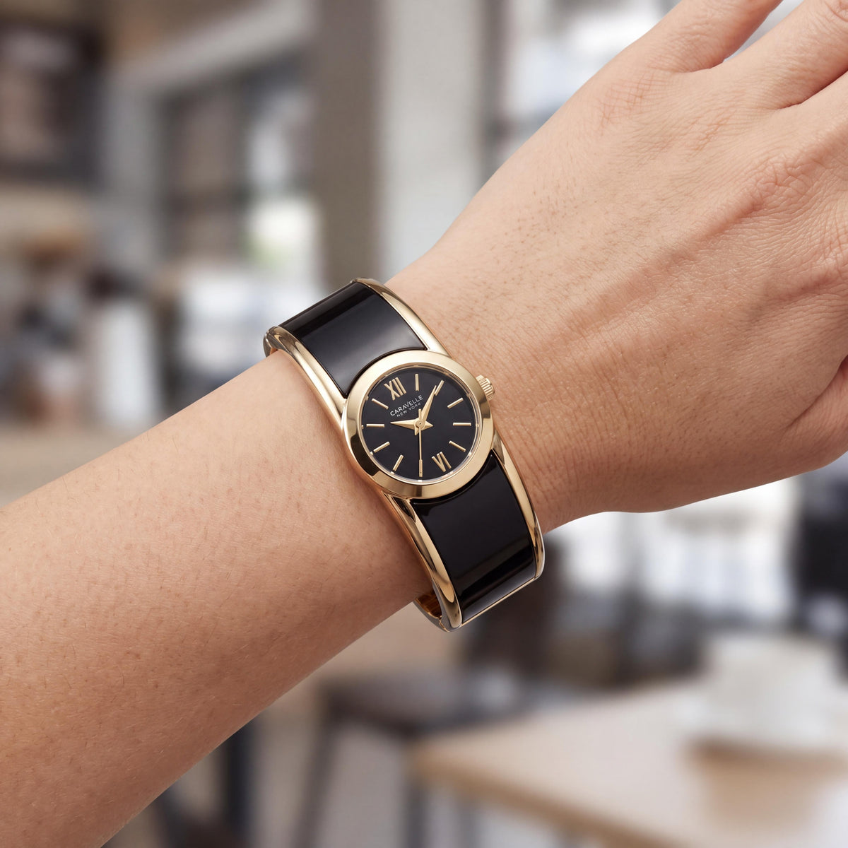 Caravelle New York 44L147 Women's Black Gold Plastic Bangle Quartz Watch 20mm, Photo 3