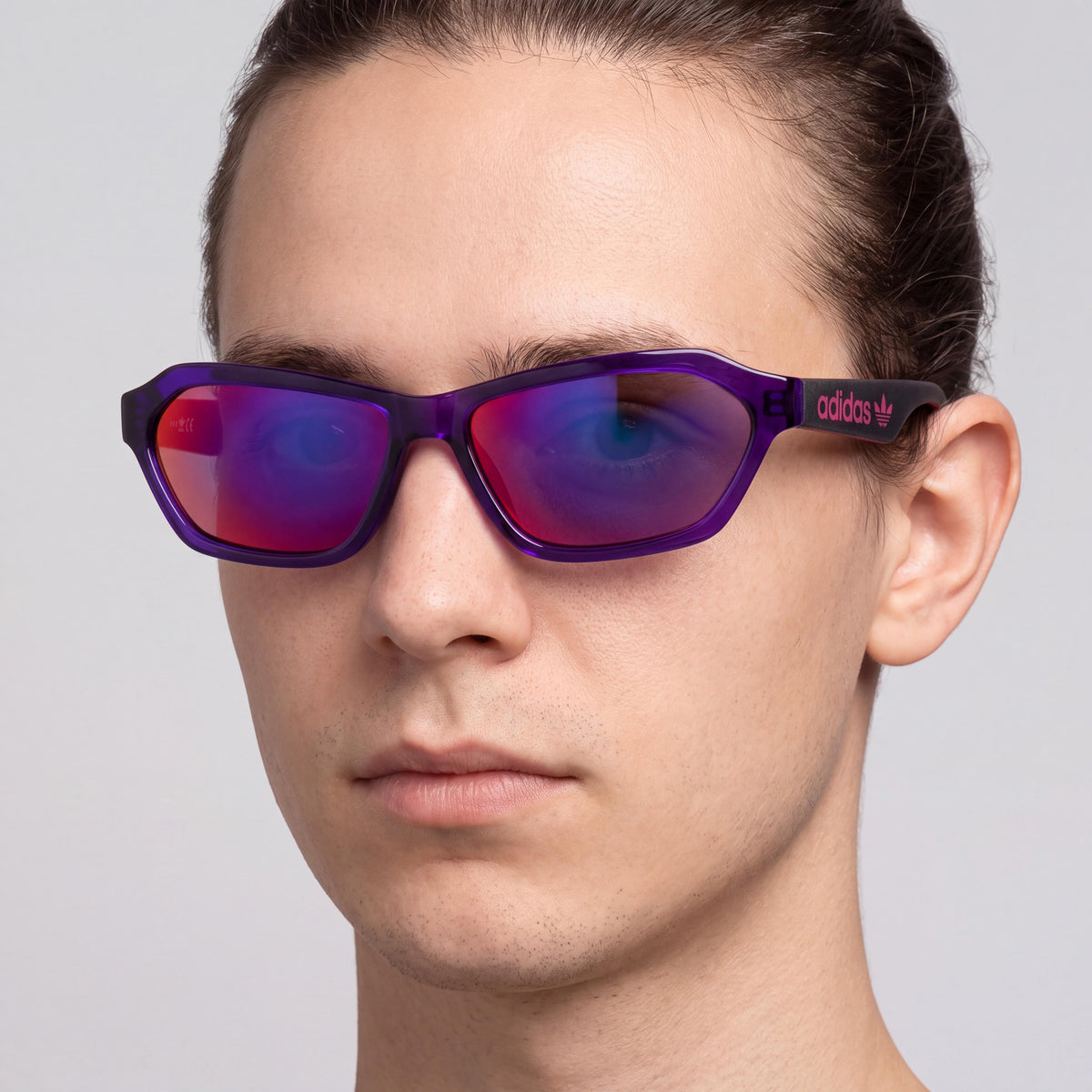 Gafas de Sol Clásicas Unisex adidas Originals con Protección UV, Montura Plástica Violeta, Cristales Espejo Burdeos, 58mm, Photo 4
