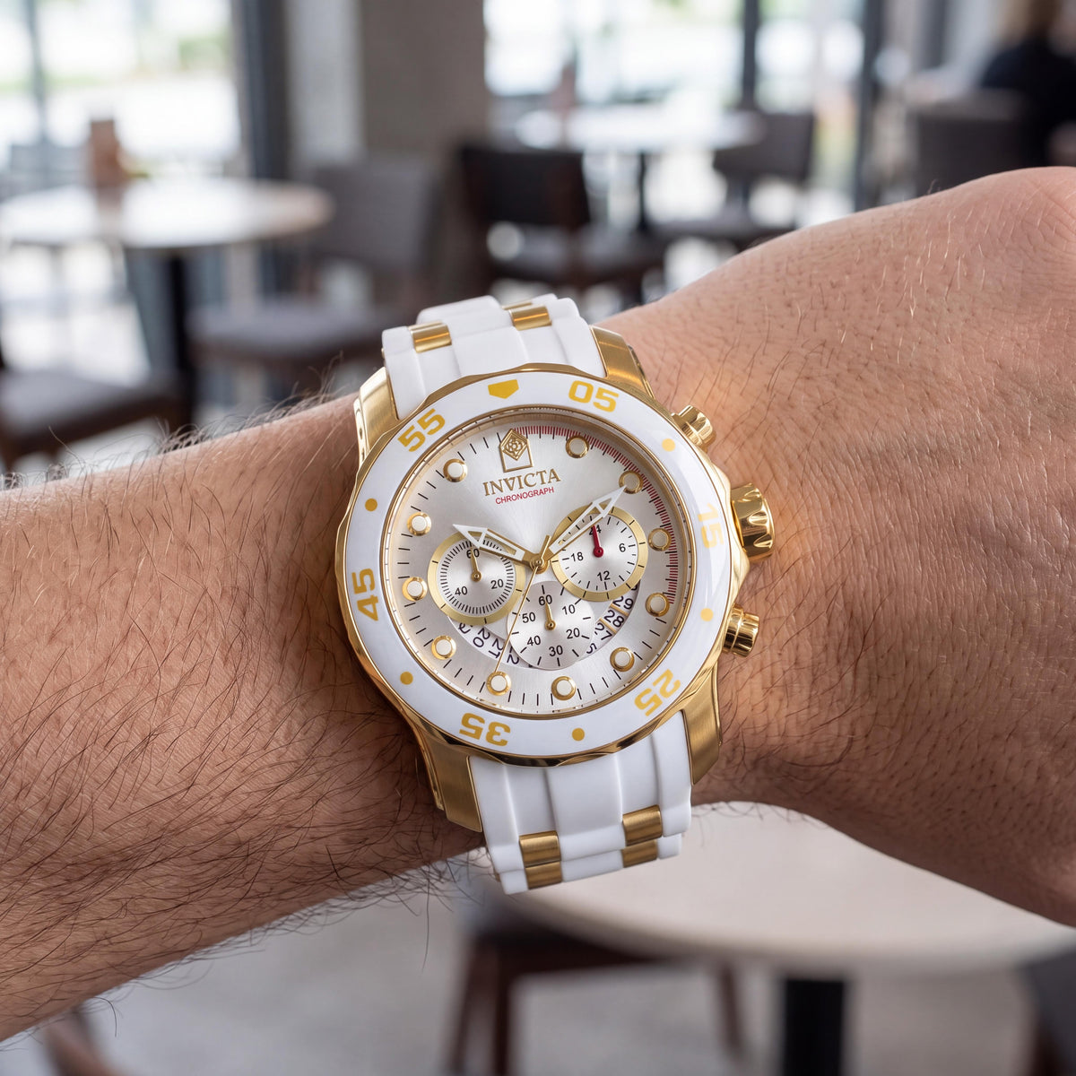 Reloj Invicta para hombre Diver de cuarzo, de acero inoxidable tono dorado, banda de silicona blanca, cronógrafo luminoso, cristal Flame Fusion, 48 mm, Photo 4