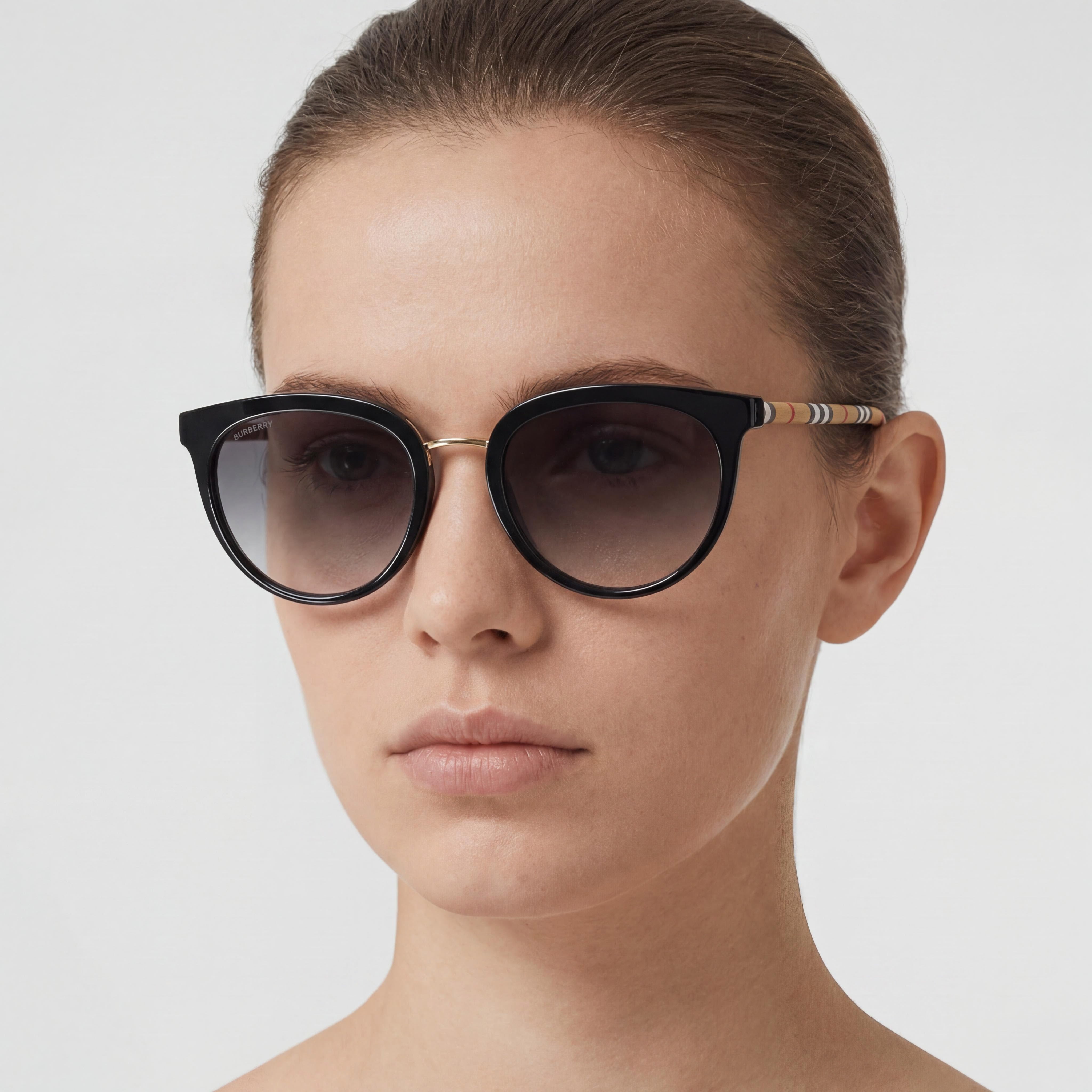 Burberry Be4316 Willow Women's Black Full Rim Round Frame Grey Gradient Lens UV Protected Sunglasses 54mm, Photo 4