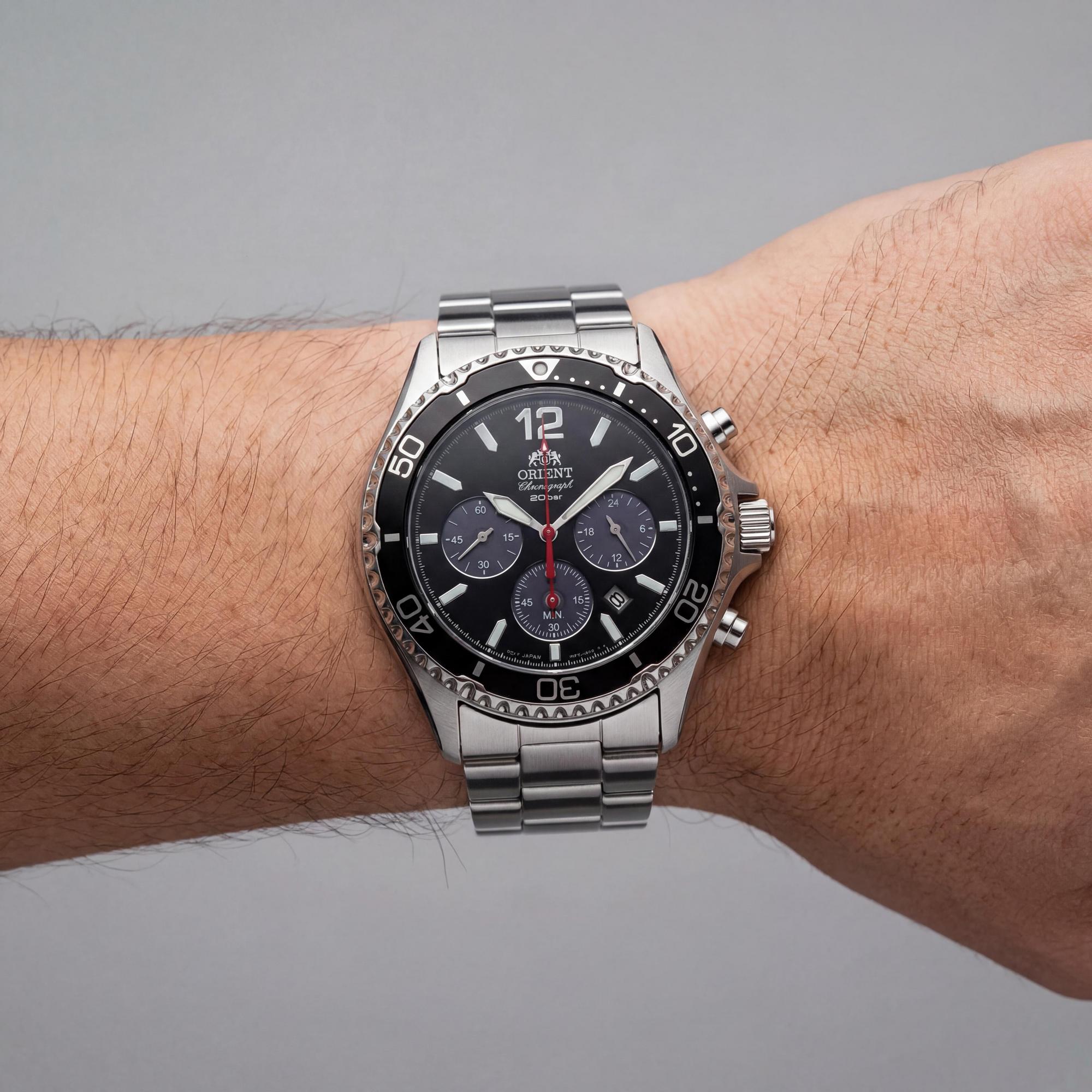Reloj de buceo Orient Modern para hombre, cronógrafo solar plateado, resistente al agua hasta 20 ATM, cristal de zafiro luminoso con marcas en el bisel., Photo 3