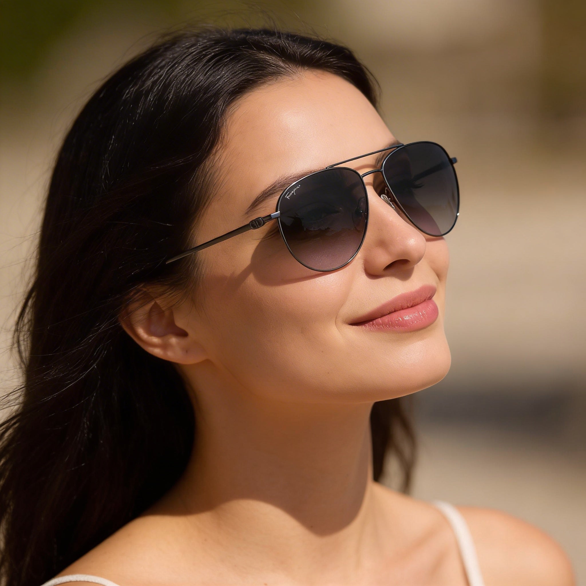 Gafas unisex contemporáneas Ferragamo de plástico rutenio con lentes grises con protección UV de 60 mm, Photo 6