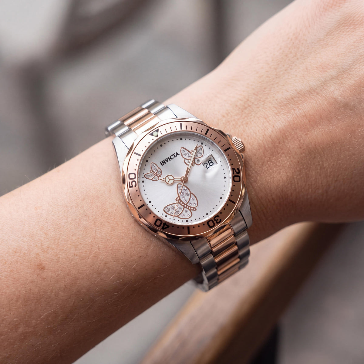 Reloj Invicta Angel 12504 para mujer, cuarzo, correa de acero inoxidable y oro rosa, 38 mm, esfera plateada, Photo 4