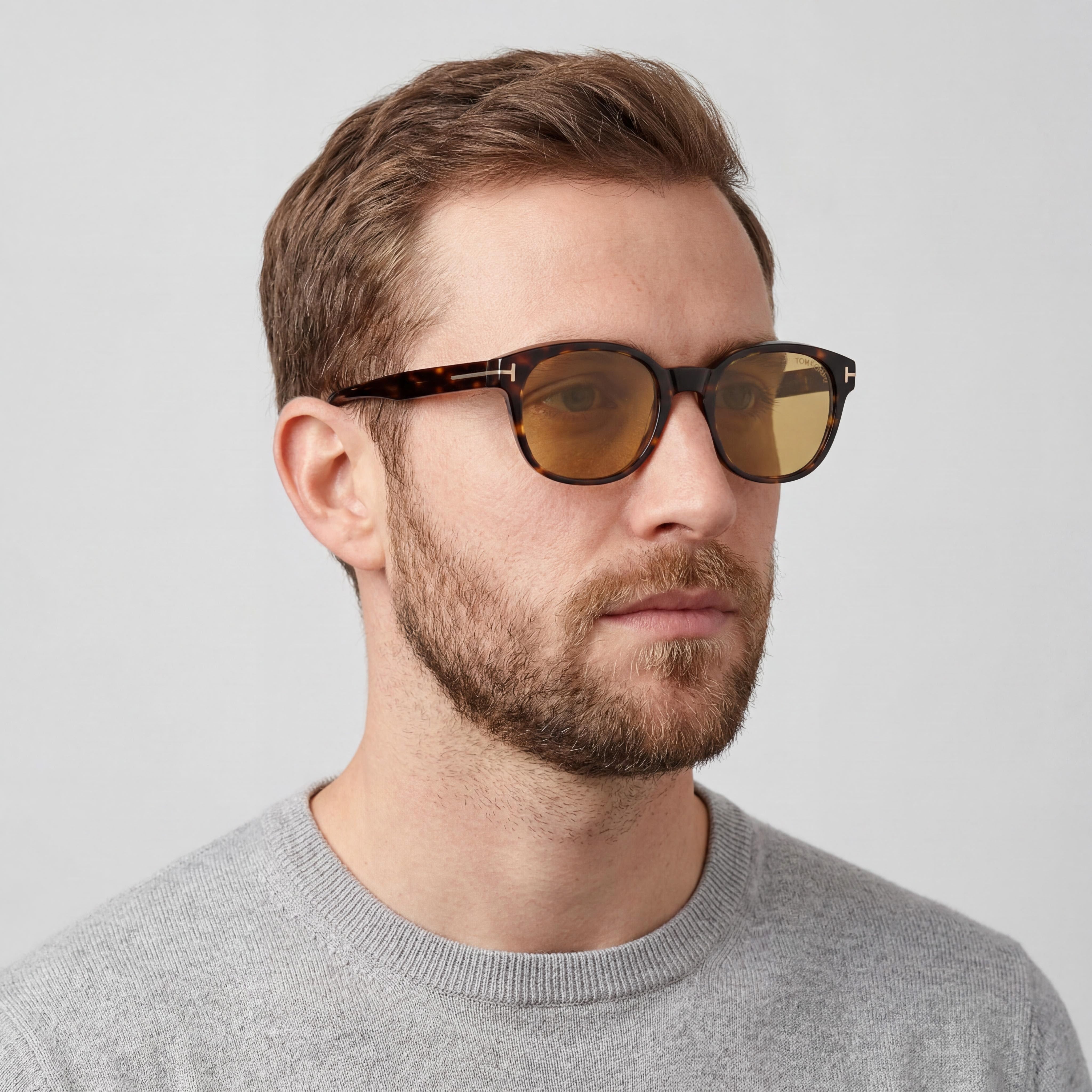 Tom Ford Classic Men's Eyewear with Dark Havana Frame and Black Lenses, Bridge 20mm, Temple 145mm, Photo 4