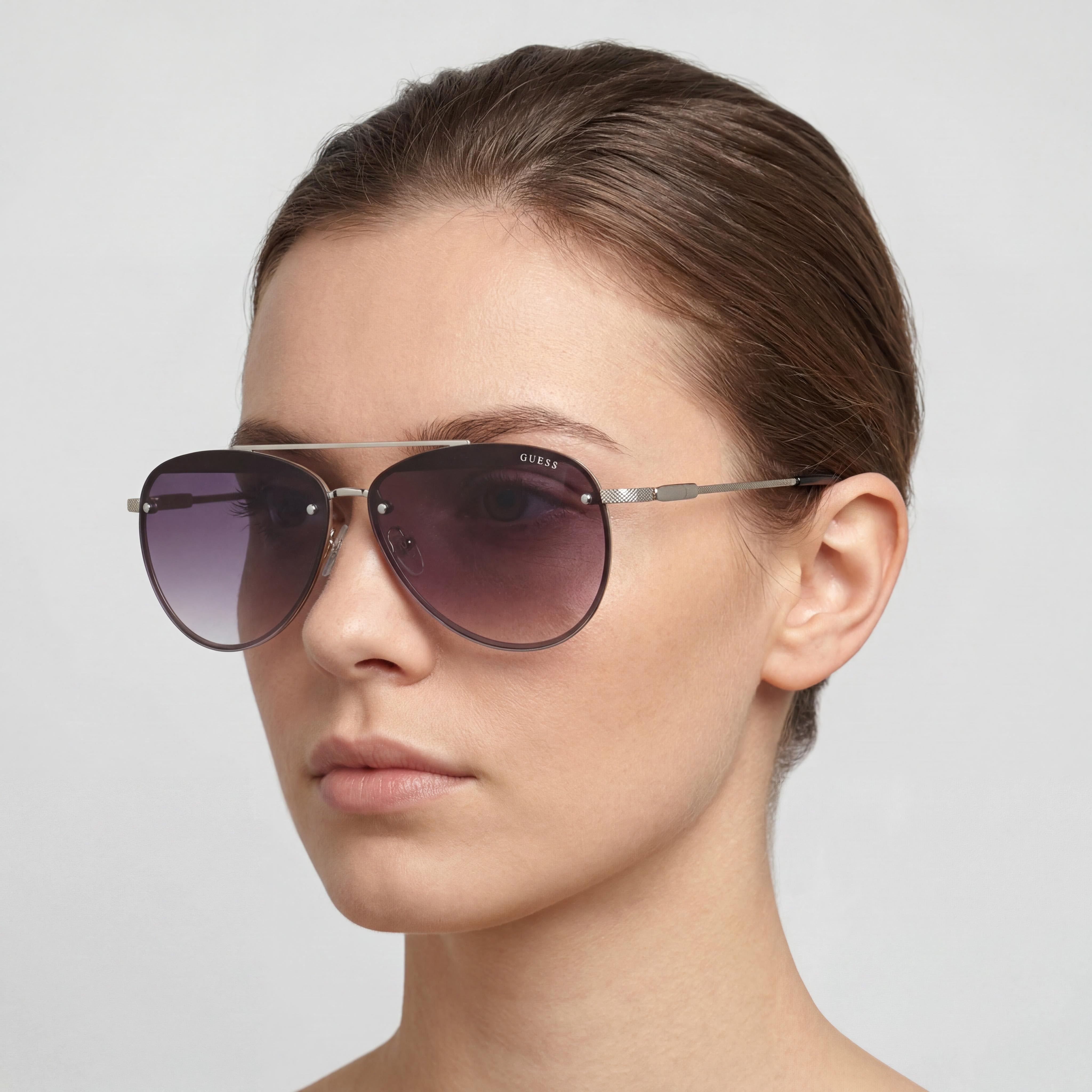 GUESS Classic Women's Shiny Light Nickeltin Metal Frame Sunglasses with Smoke Gradient Lenses 63mm, Photo 4