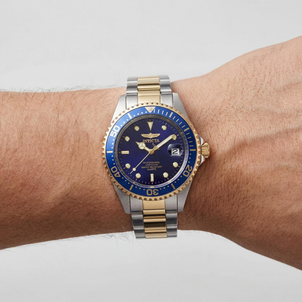 Reloj Invicta Pro Diver 8935OB unisex de acero inoxidable con esfera azul y cuarzo de 38 mm