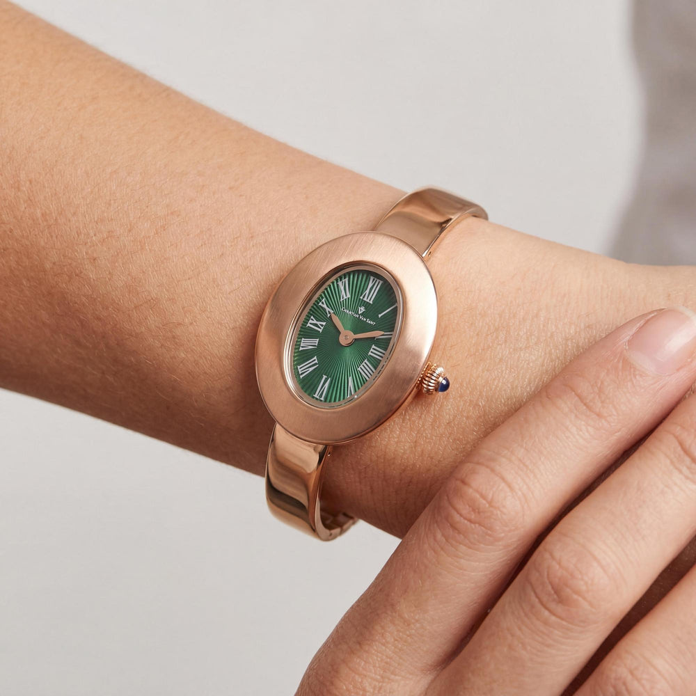 Reloj de cuarzo para mujer Anora CV4340 de Christian Van Sant, con esfera verde, caja y pulsera de acero inoxidable