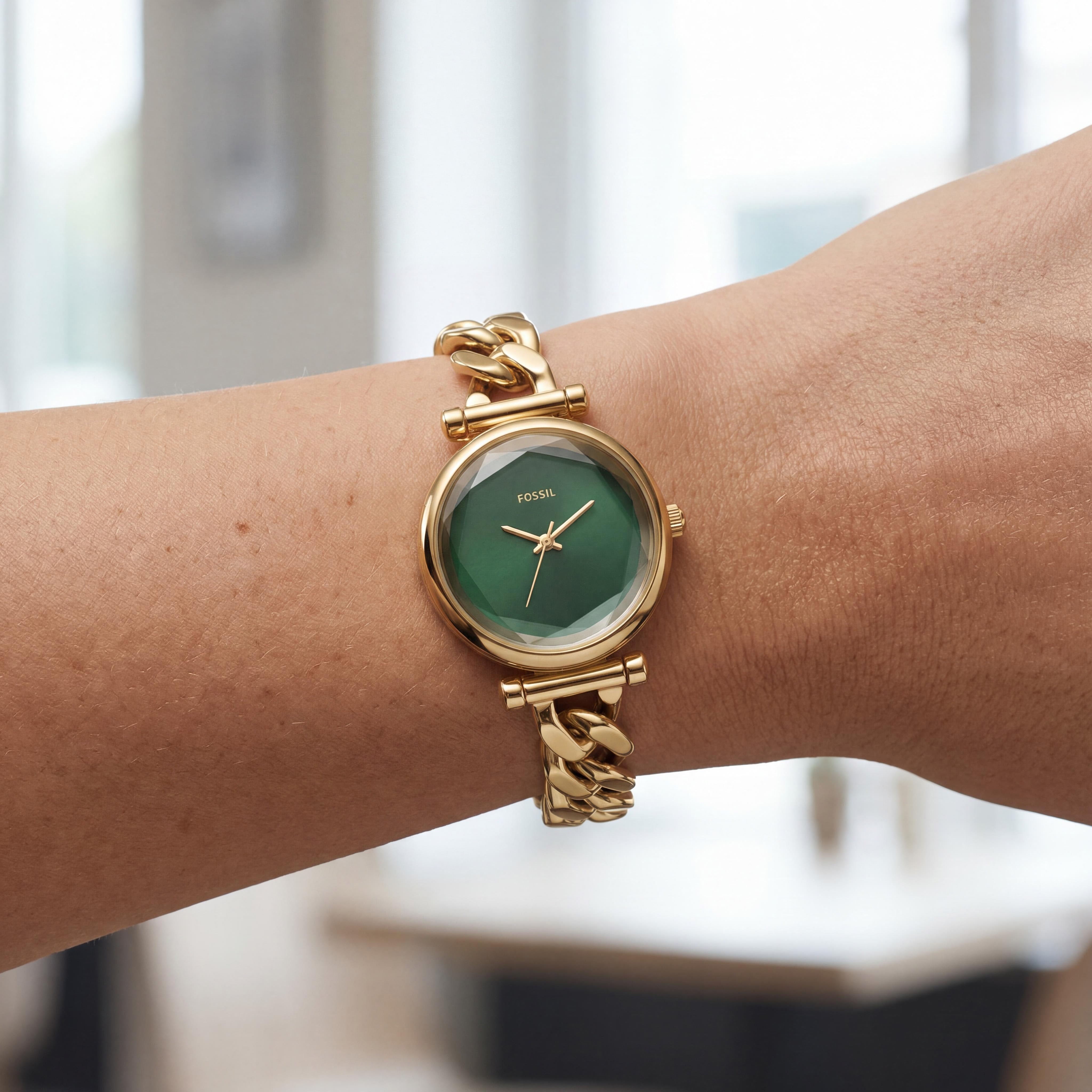 Fossil ES5441 Unisex Gold-Tone Stainless Steel Bracelet Watch with Green Dial, Round Case, and Three-Hand Quartz Movement, Photo 4