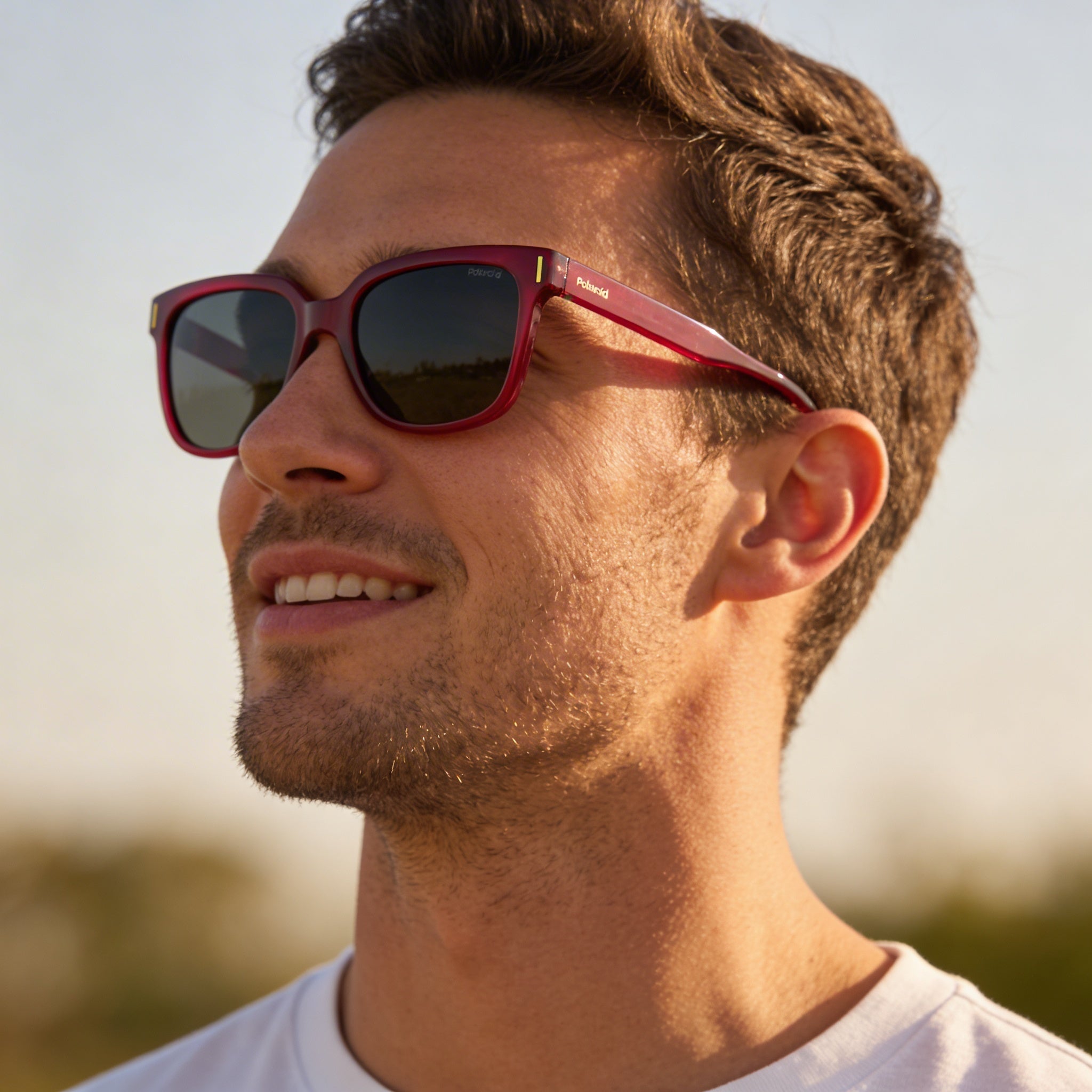 Polaroid Modern Men’s Fuchsia Polycarbonate Frame Grey Polarized UV 400 Protection Sunglasses 54mm, Photo 6