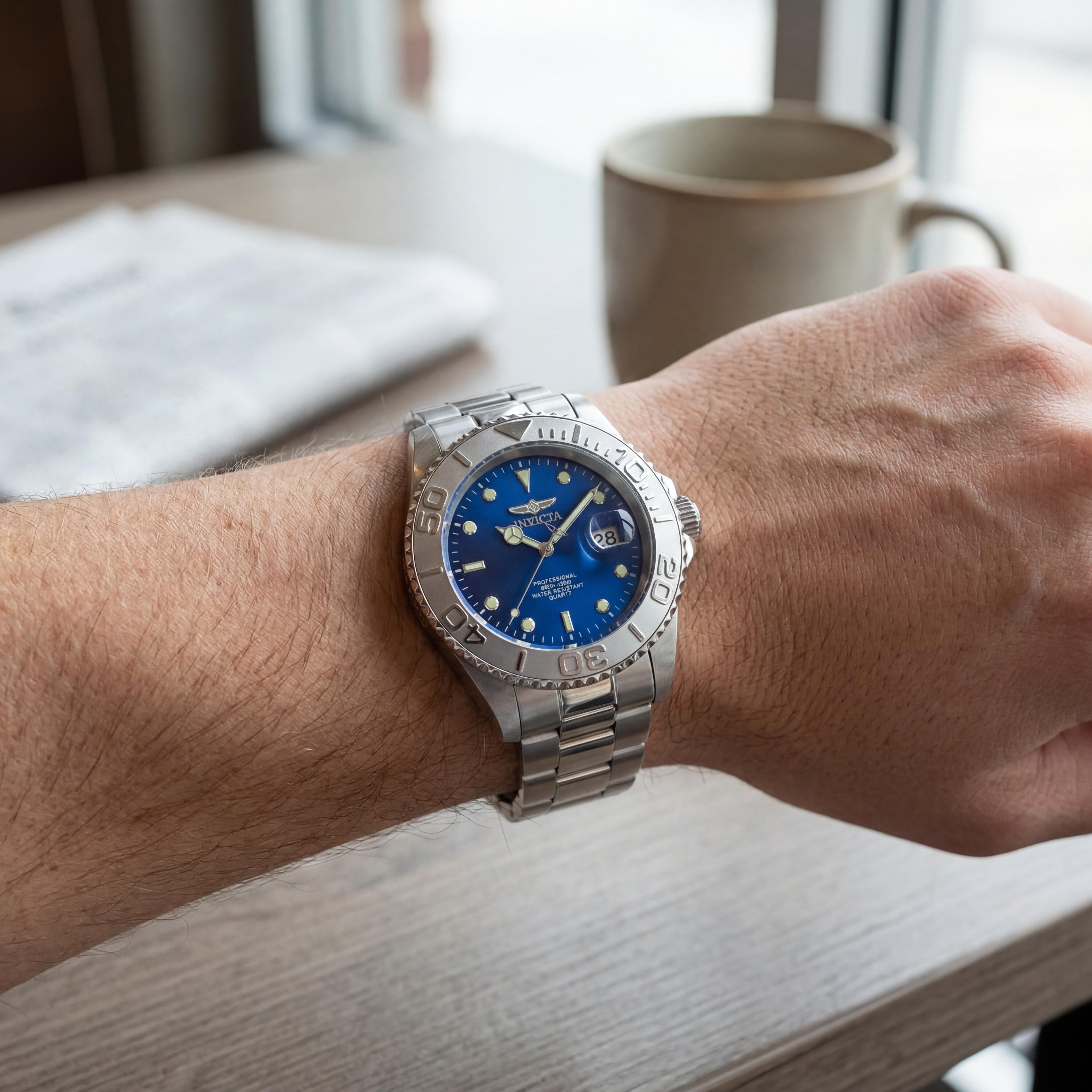 Invicta Men's Pro Diver 29945 Quartz Watch, 43mm Silver Stainless Steel Case, Blue Dial, Photo 4