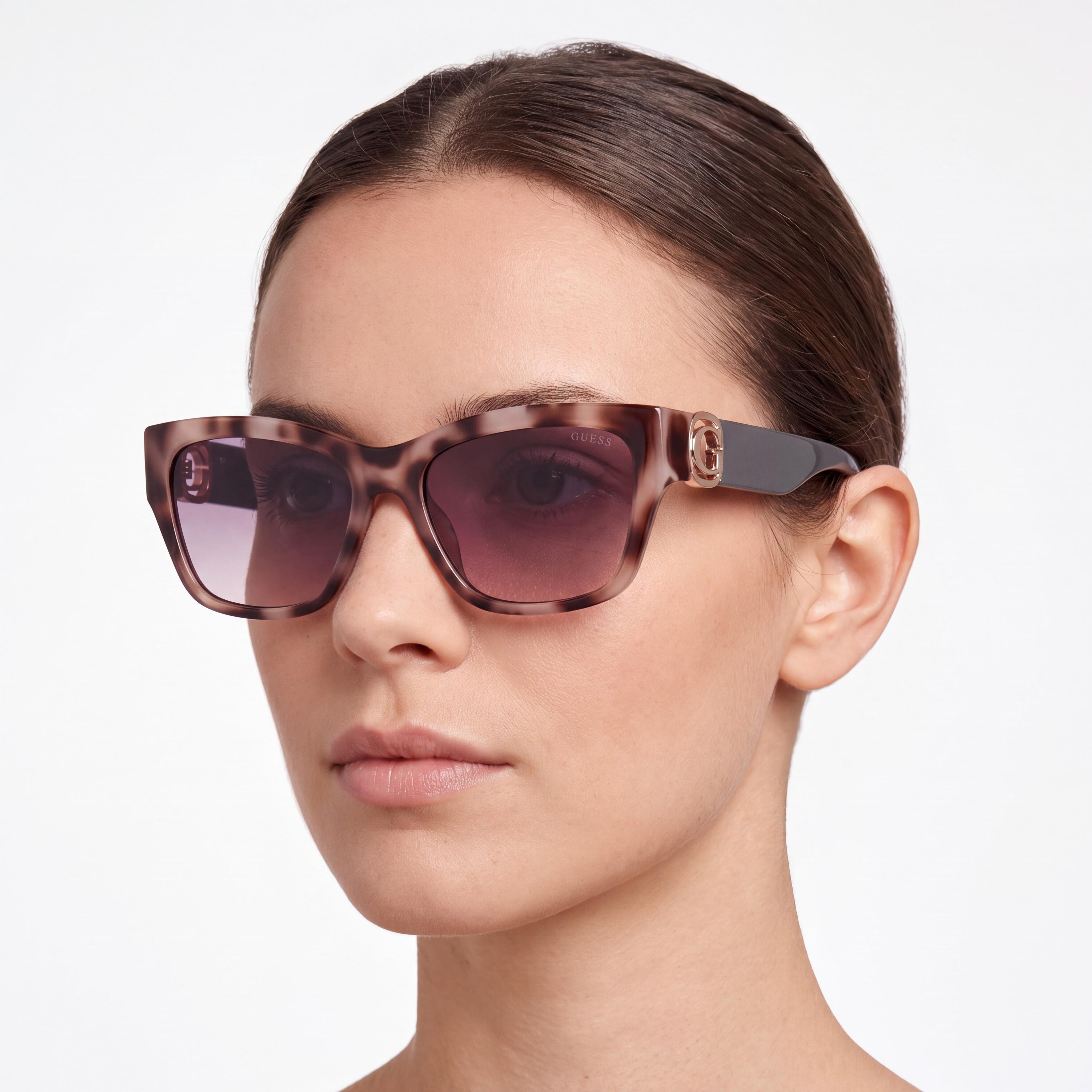 GUESS GU00105 Women's Injected Sunglasses, Coloured Havana Shiny Grey with Gradient Smoke Grey Lenses, 56mm, Photo 4
