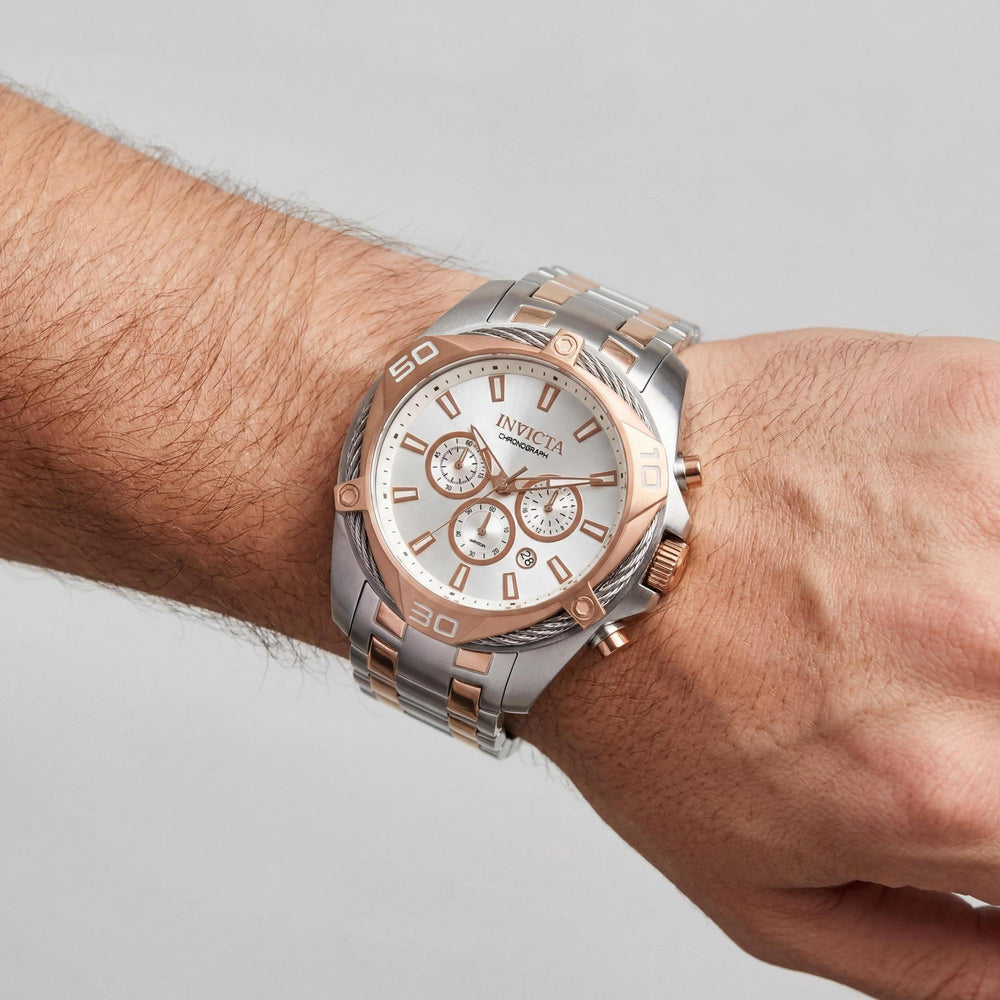 Reloj de cuarzo Invicta Bolt Chronograph para hombre, de acero inoxidable, bicolor, plateado y oro rosa, de 50 mm