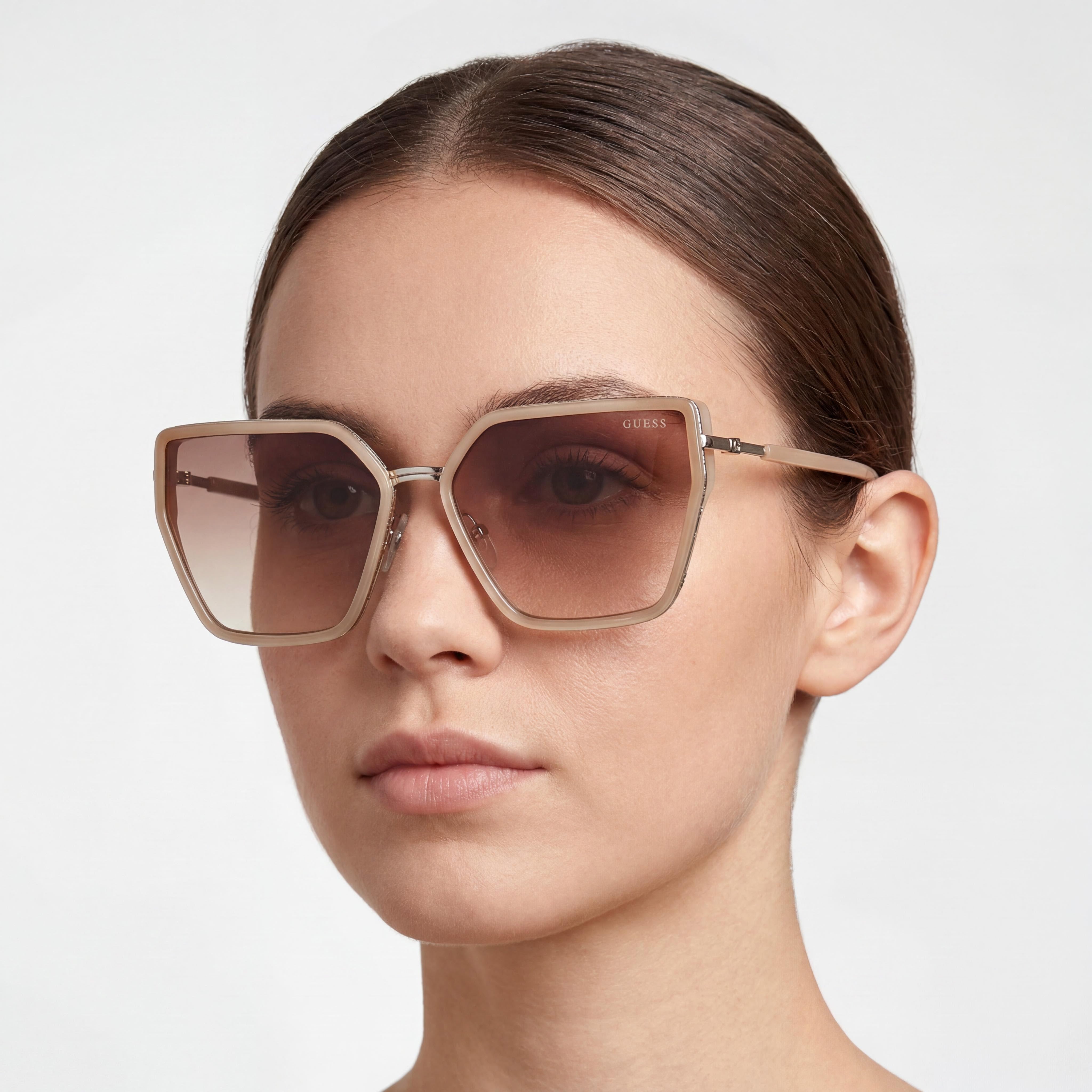 GUESS Women's Injected Sun Glasses Polarized, Shiny Beige Gradient Brown Plastic Frame, Size 59, Photo 5