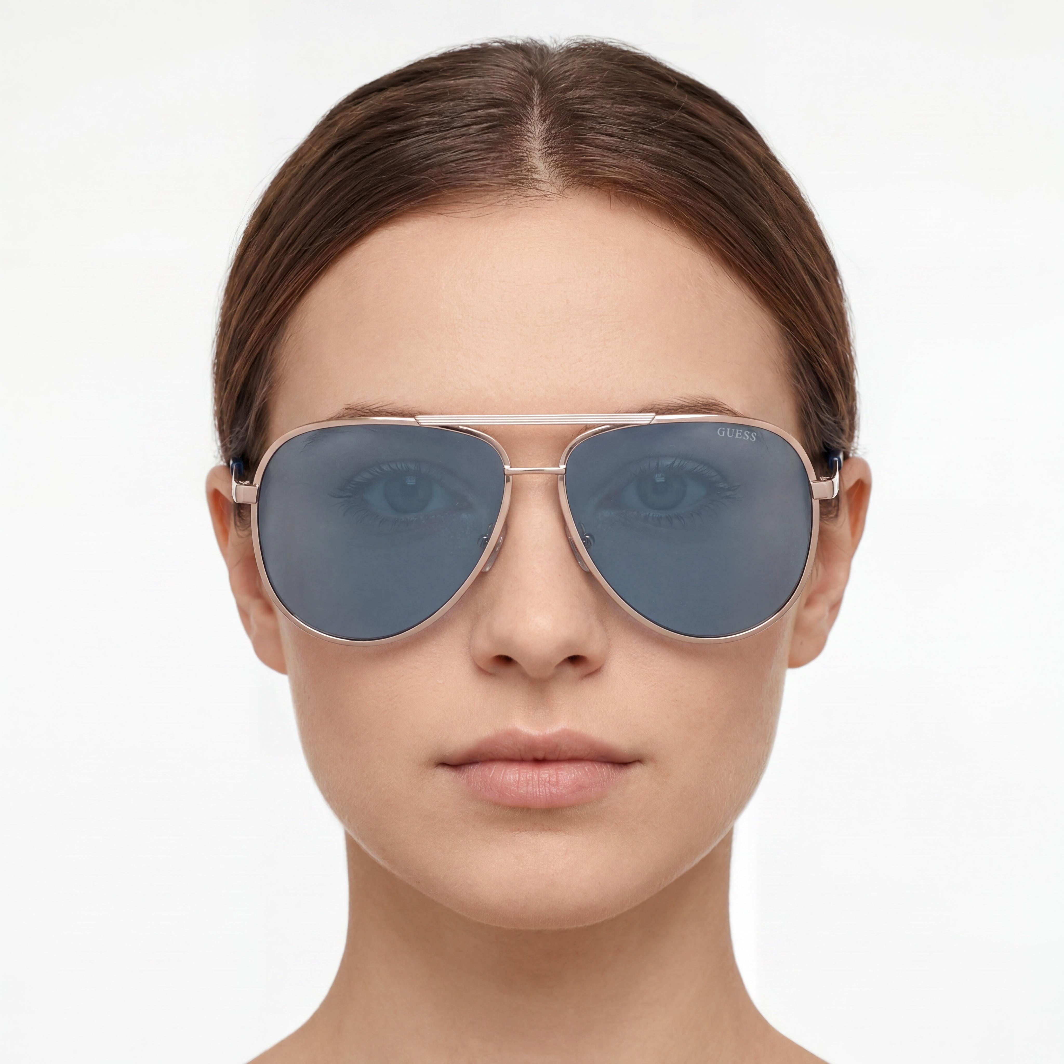 Gafas de sol Guess de aviador a rayas para mujer, montura dorada pálida, lentes azules, protección UV, 61 mm, Photo 5