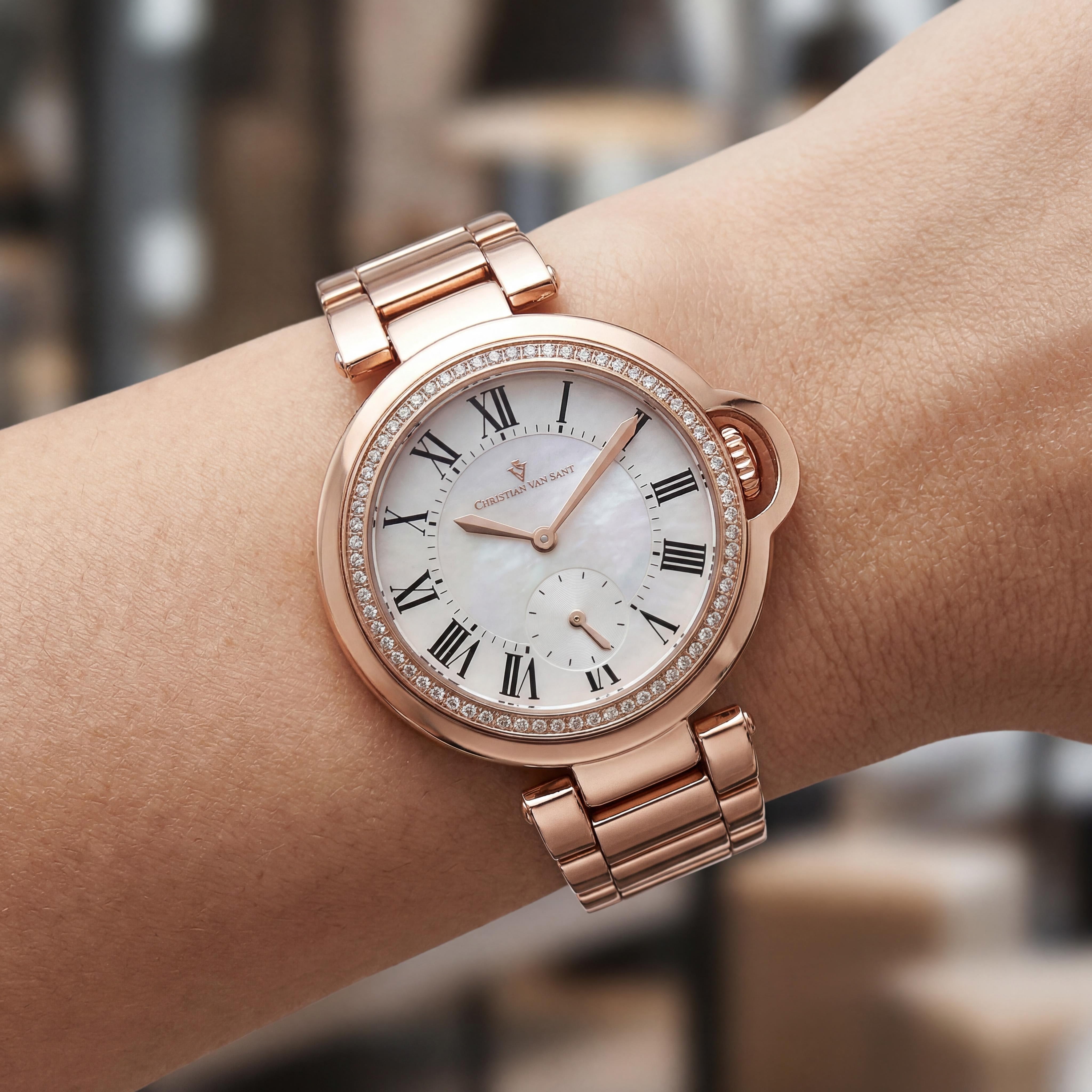 Reloj de mujer Cybele de Christian Van Sant con esfera de nácar blanco, bisel de cristal y manecillas en oro rosa, Photo 4