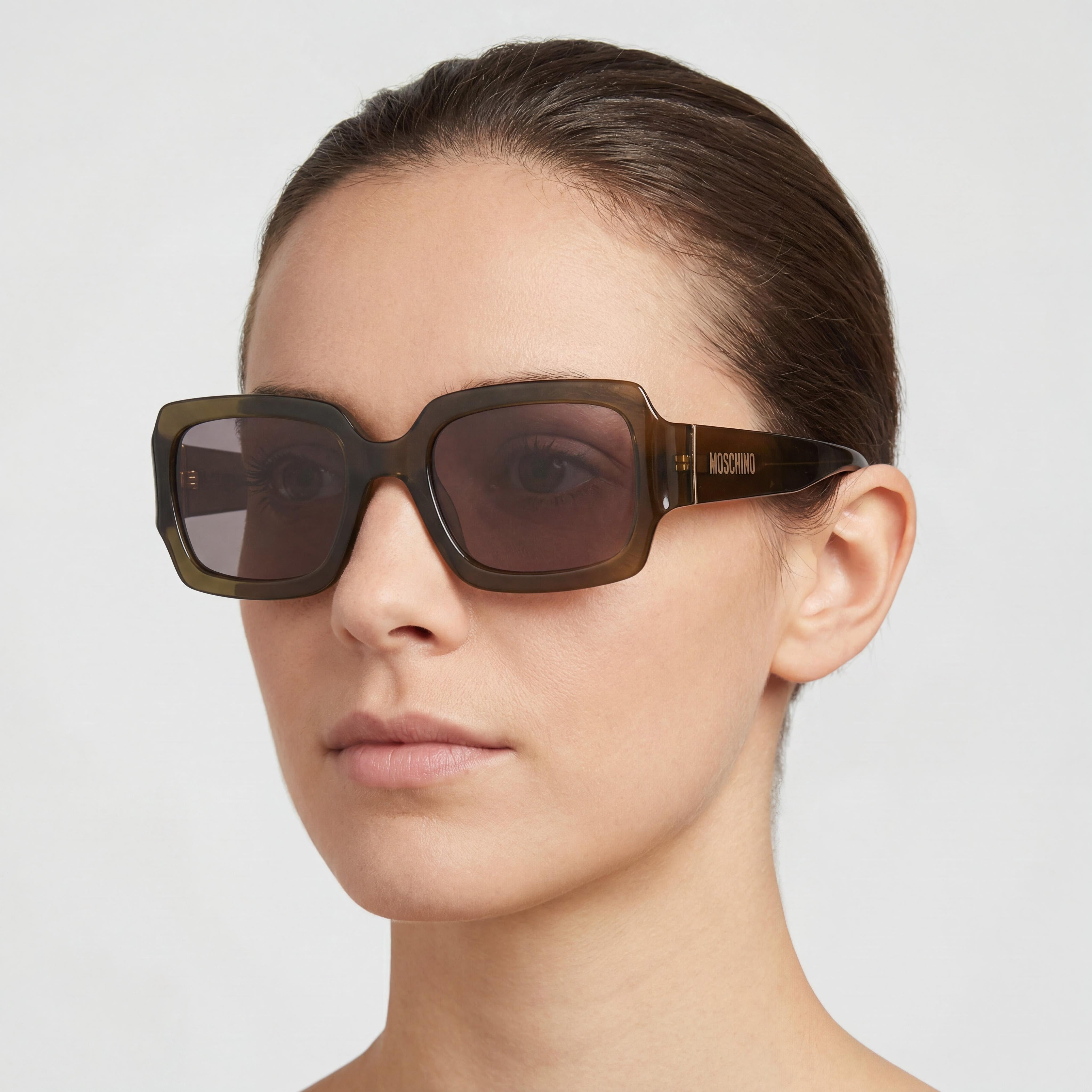 MOSCHINO Classic Square Women's Sunglasses with Red Plastic Frame, Amber Polycarbonate Lenses, UV Protection, 50mm, Photo 5