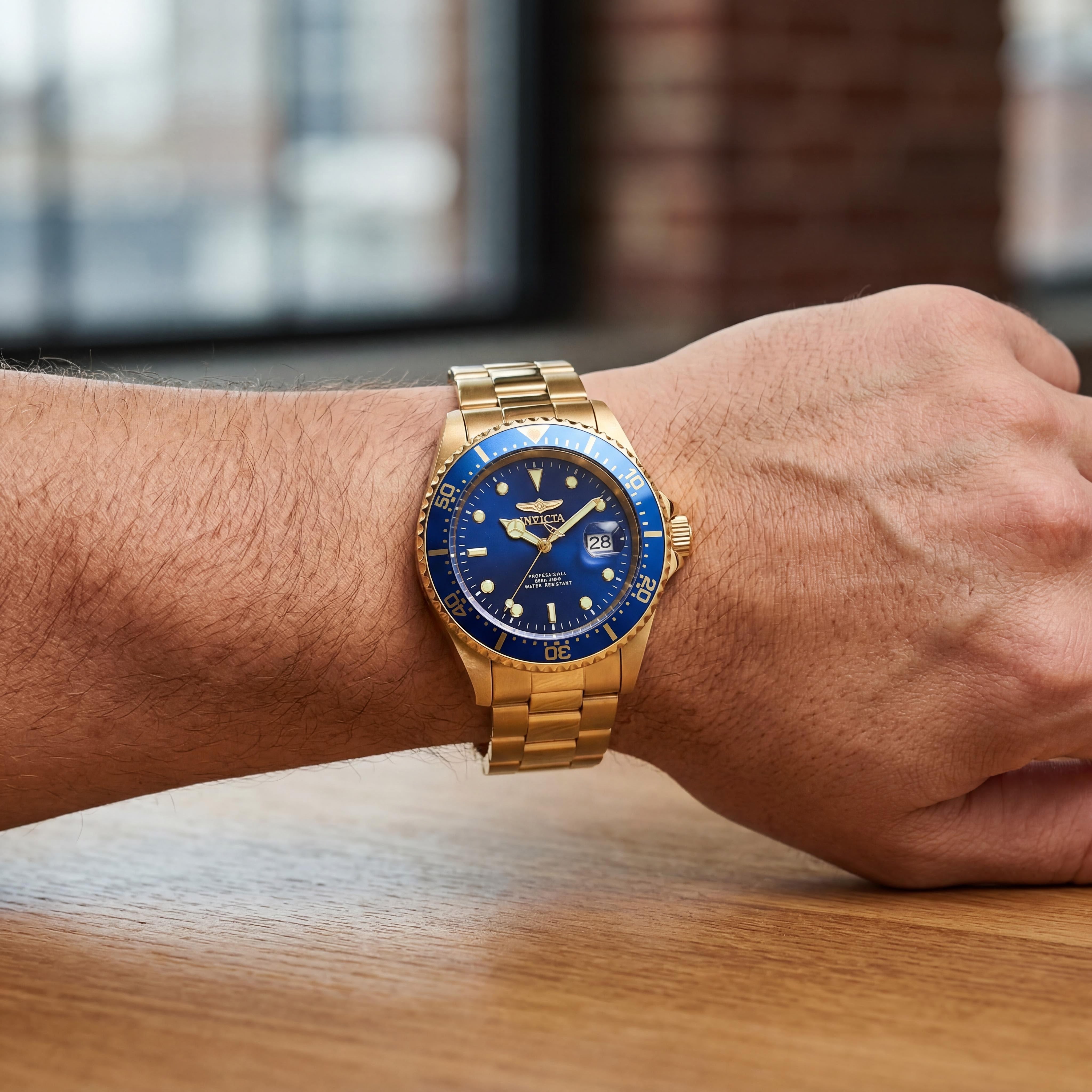 Reloj Invicta Pro Diver 22063 para hombre, brazalete de acero inoxidable tono dorado, esfera azul, cuarzo de 43mm, 200M, fecha, Photo 4