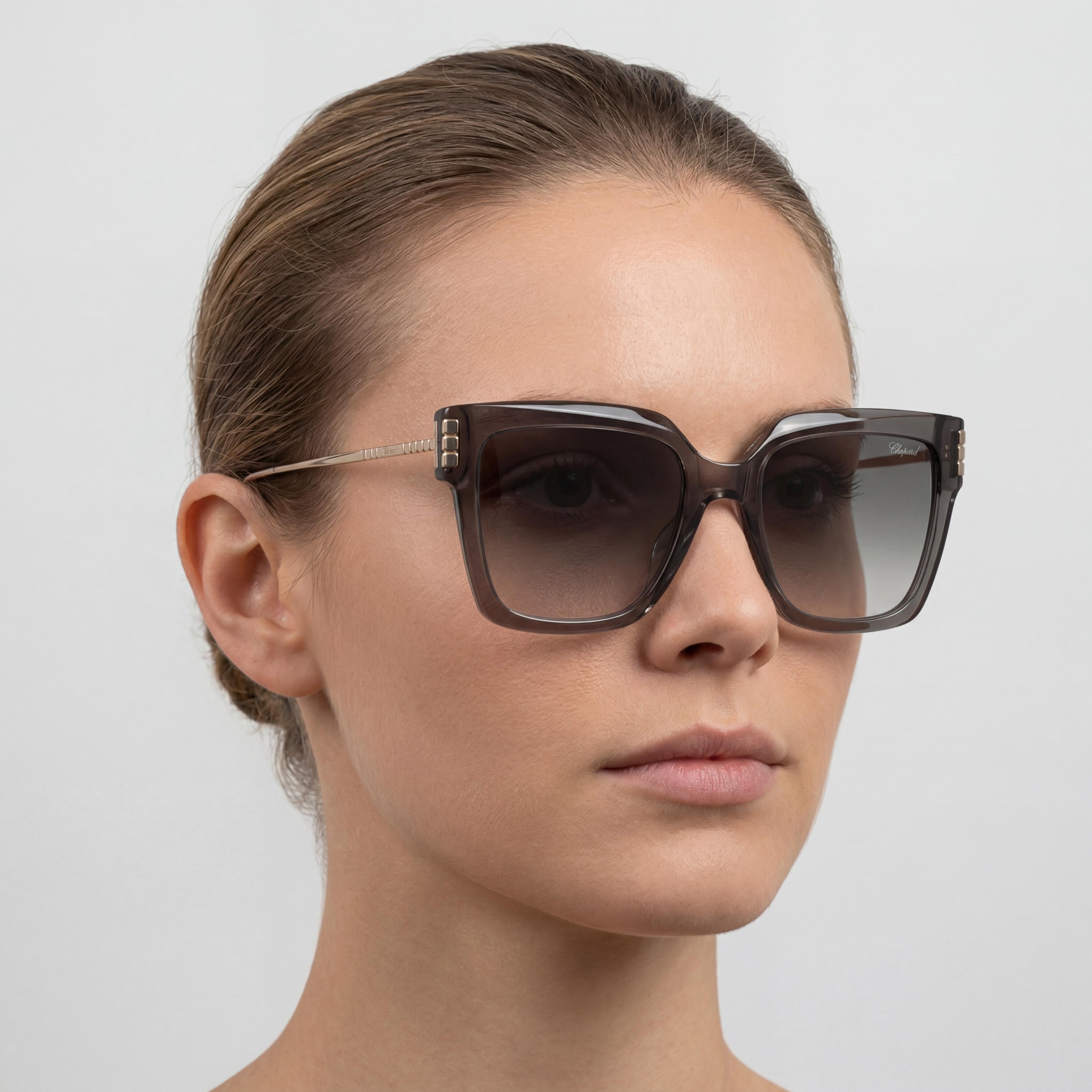 Gafas de sol Chopard Sch353m para mujer con montura de titanio Grigio Transparente y lentes ahumadas degradadas (54-19-135 mm), Photo 4
