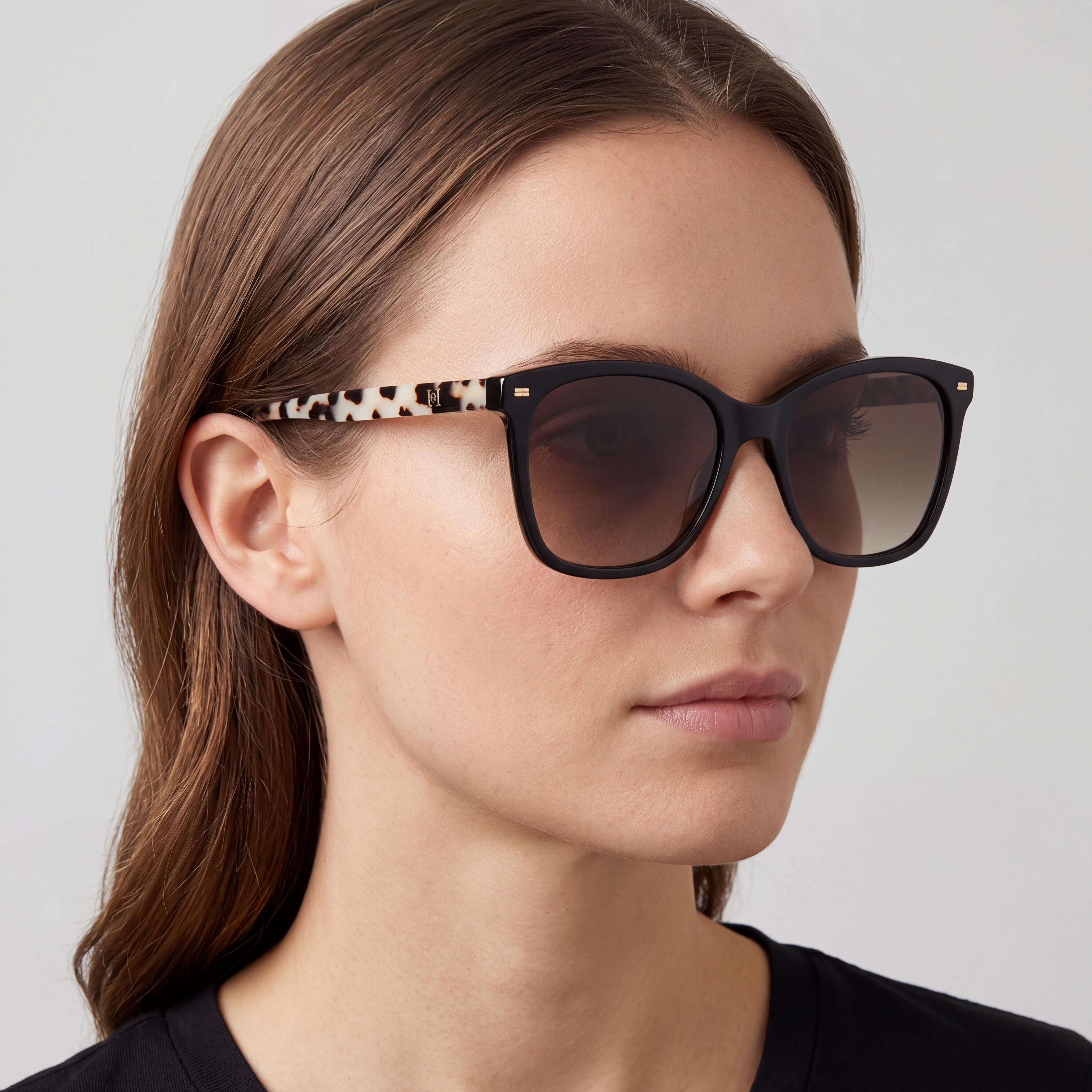 Gafas de sol Carolina Herrera para mujer, modernas, de acetato negro, estilo Habana, con protección UV degradada en marrón, no polarizadas, 54 mm, Photo 5