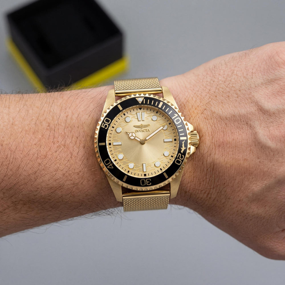 Invicta Pro Diver 49690 Unisex Quartz Watch with Gold Dial, Stainless Steel Case & Bracelet, 43mm, 10 ATM Water Resistant