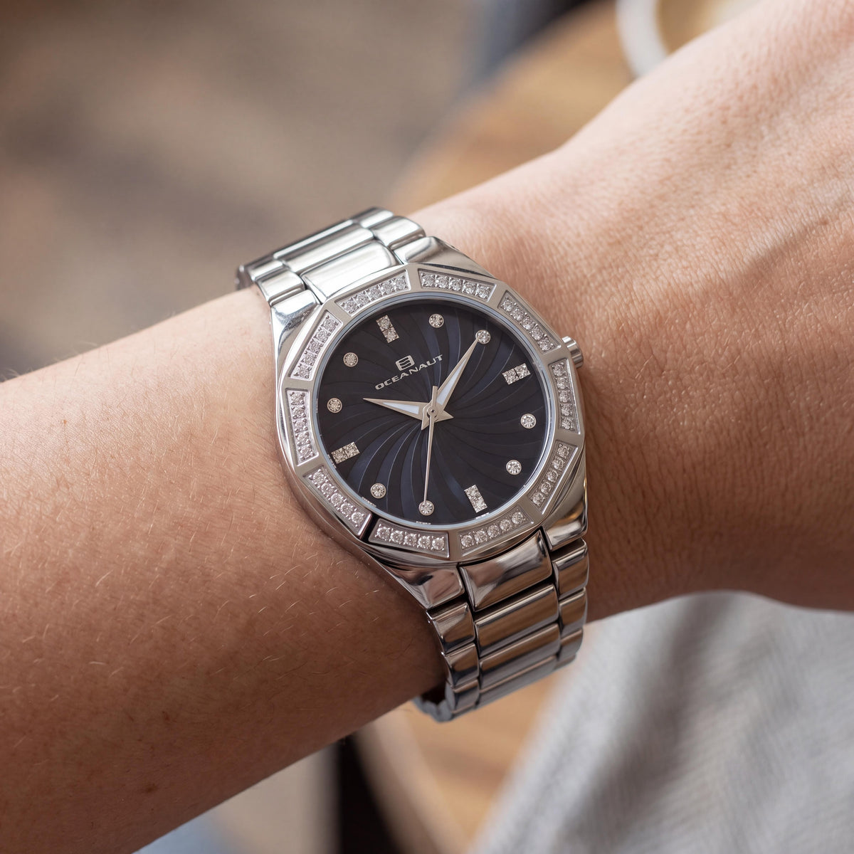Oceanaut bracelet Women's Stainless Steel Watch, Black Mother of Pearl Dial, Crystal Bezel & Dial Accents, Photo 4