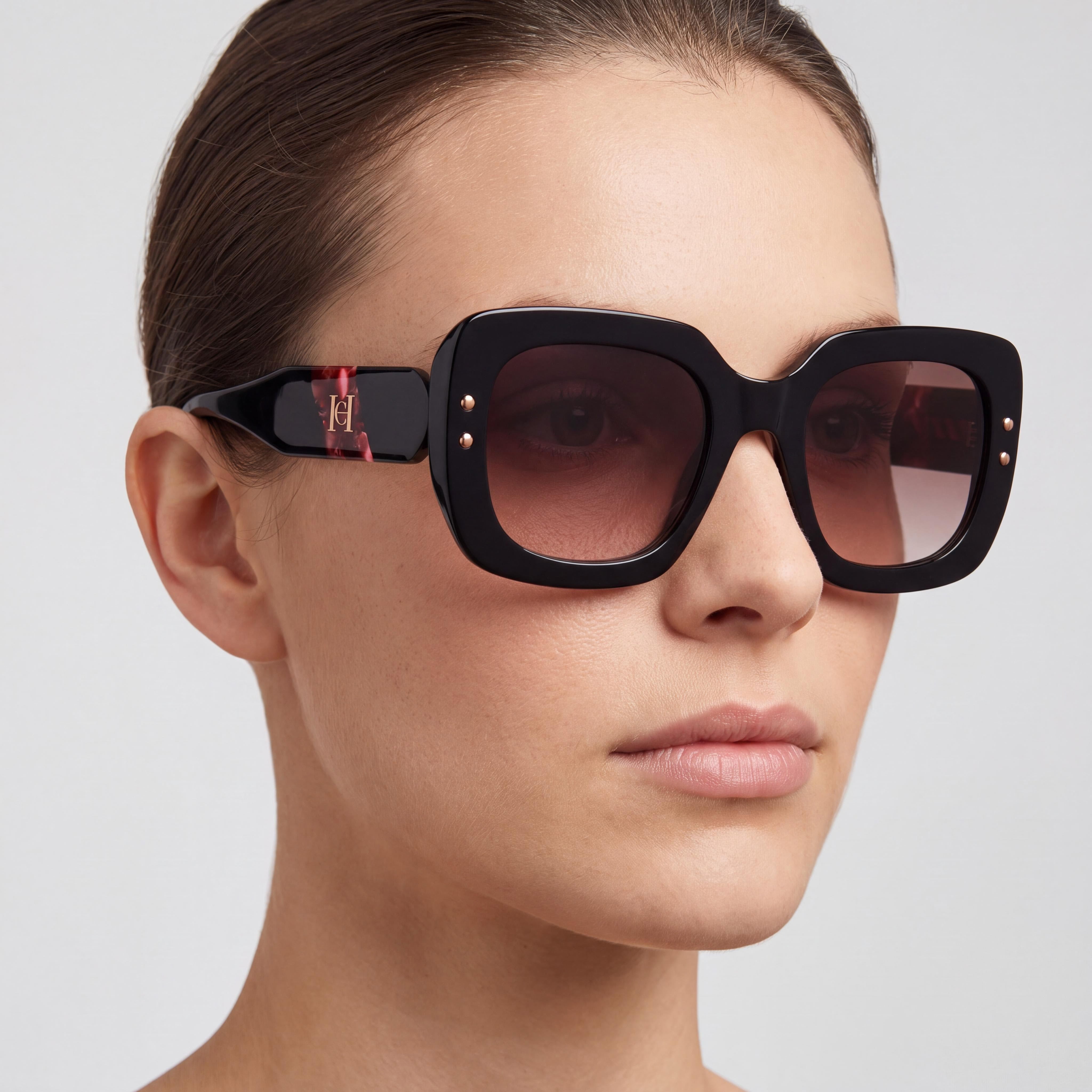 Carolina Herrera HER 0186/S Gafas de sol rectangulares para mujer, de acetato, en color negro y burdeos, no polarizadas, con protección UV del 100%, 52 mm, Photo 5