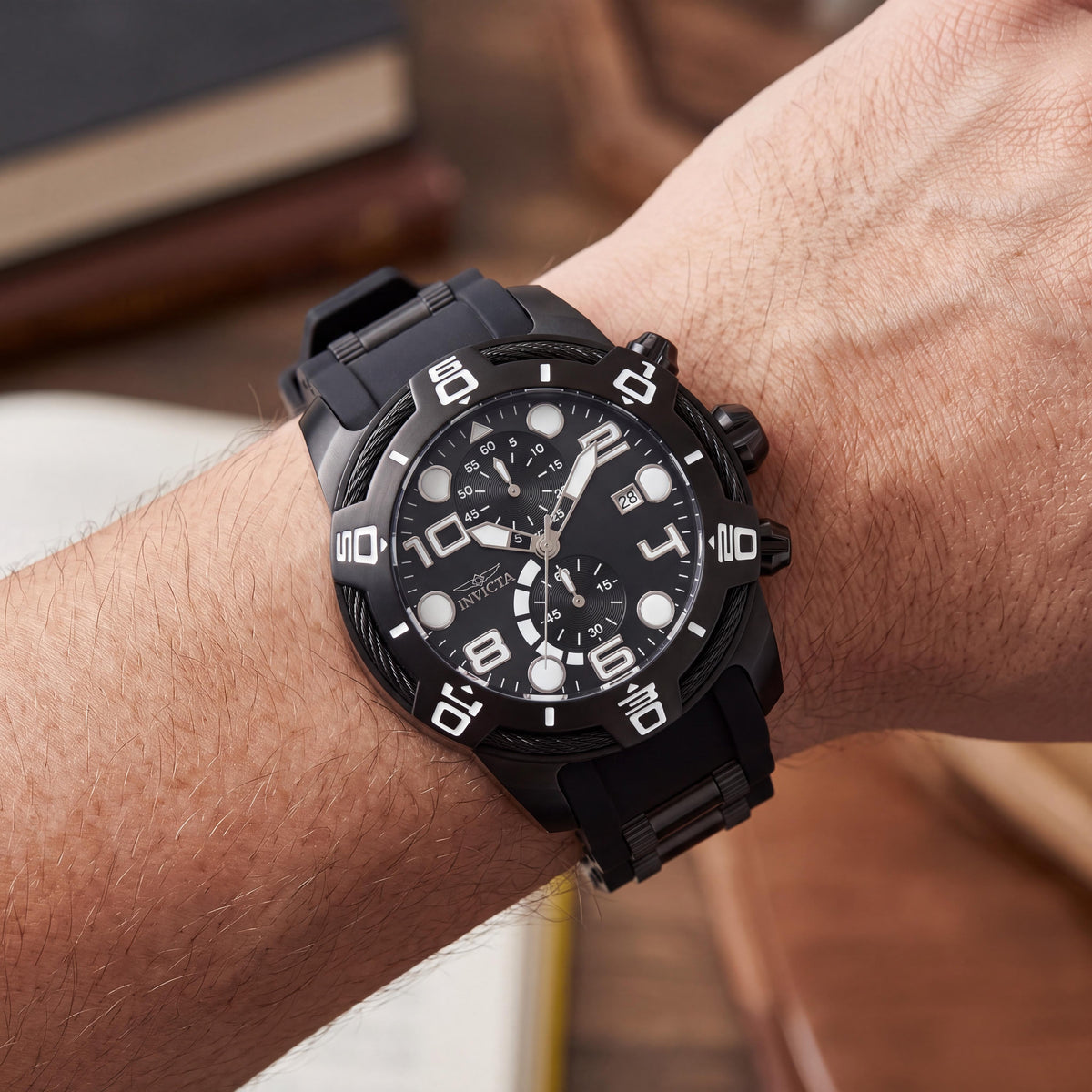 Reloj Invicta Bolt Cronógrafo para hombre, de acero inoxidable negro de 50 mm, Photo 4