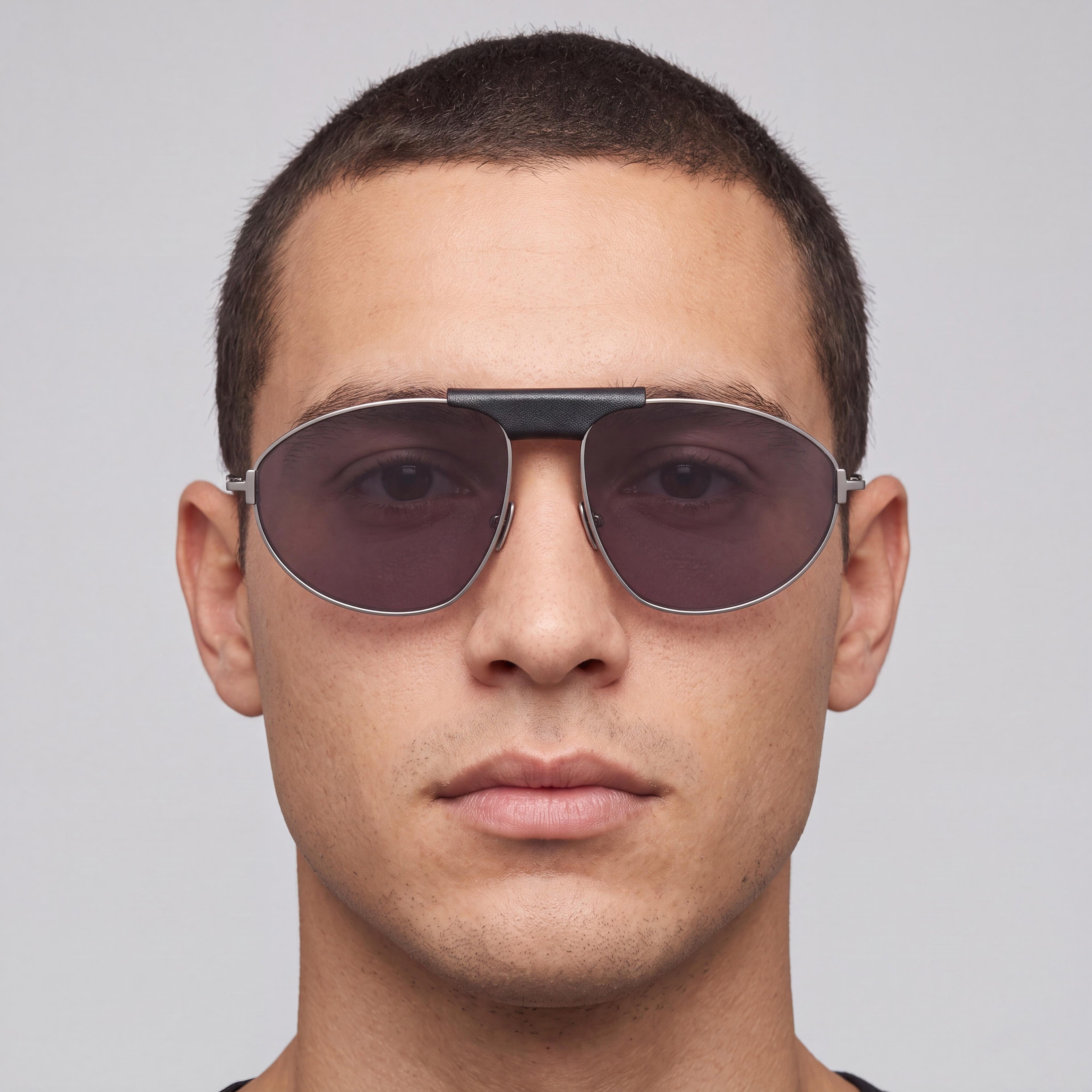 Gafas de sol Tom Ford Ken FT1095 de piloto para hombre, metal rutenio claro, lentes ahumadas, protección UV del 100%, 60 mm, Photo 4