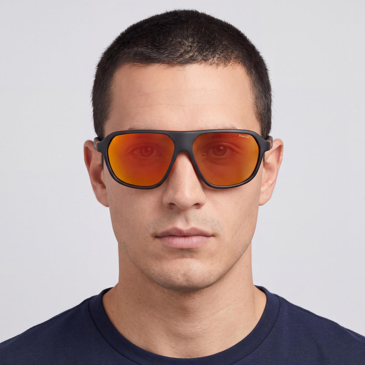 Gafas de sol Polaroid Eyewear 2152/S para hombre con montura de plástico en negro mate, lentes polarizadas multicapa en rojo anaranjado de 59 mm y protección UV, Photo 3