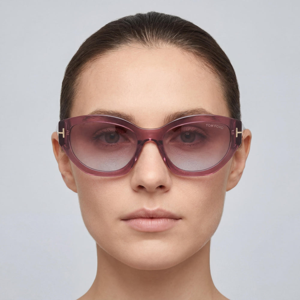 Gafas de sol Tom Ford Penny FT1086 para mujer, estilo ojo de gato, montura rosa transparente, lentes rosa degradado, 100 % protección UV, 55 mm