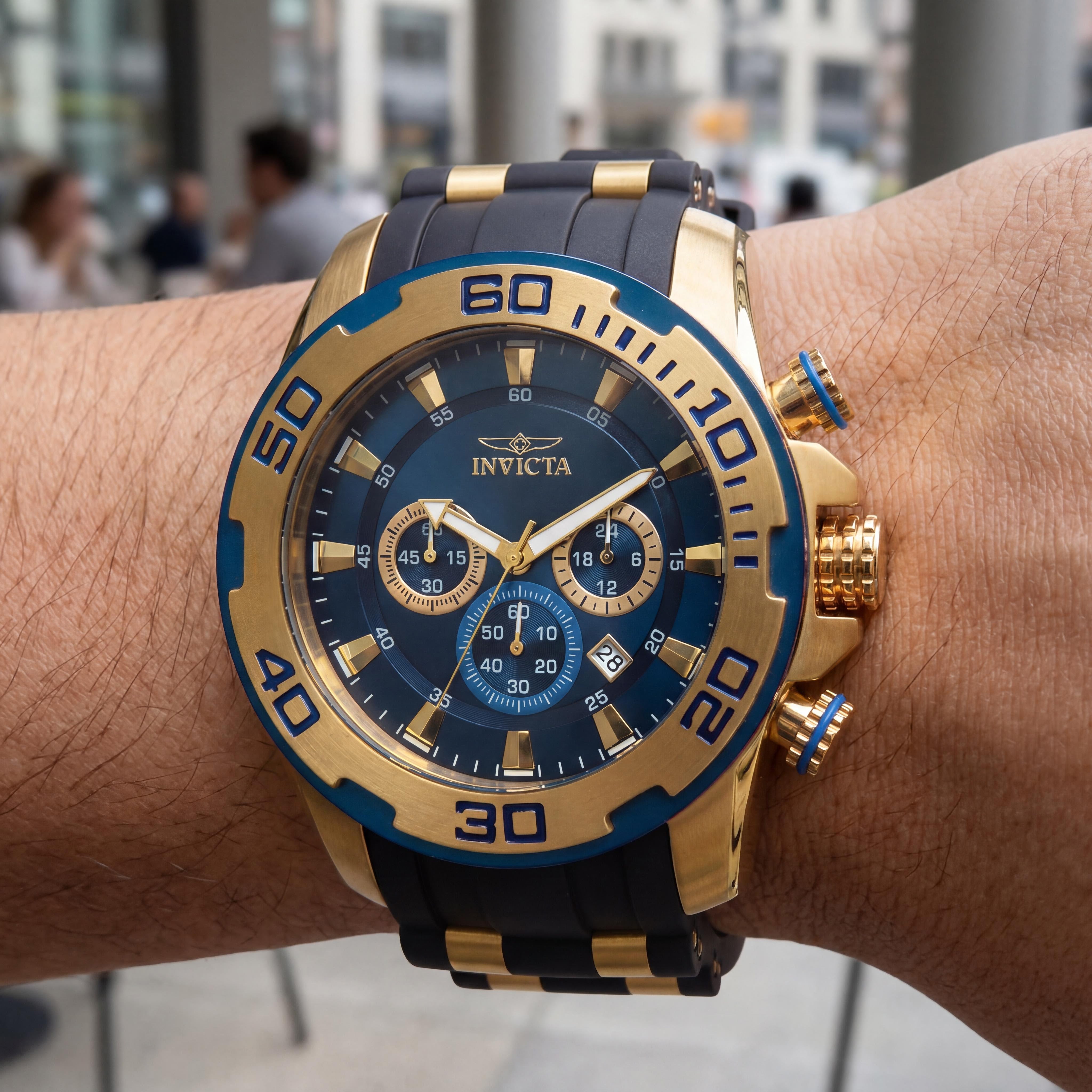 Invicta Men's Pro Diver Chronograph Yellow Gold Plated Stainless Steel & Black Silicone Blue Dial Watch, 50mm, Photo 4