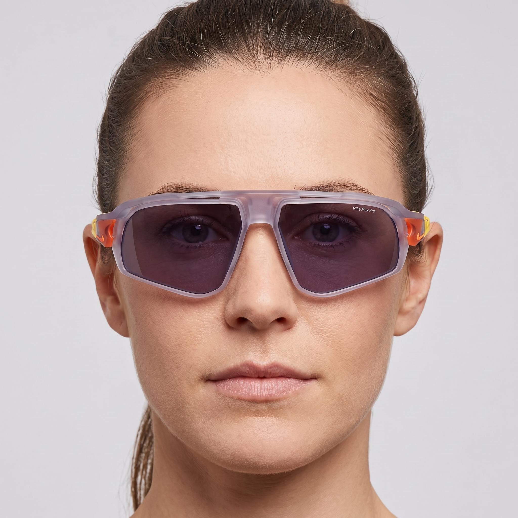 Nike Women's Flyfree Fv2387 Titanium Eyewear, Matte Wolf Grey, UV 400 Protection, 59mm, Photo 5