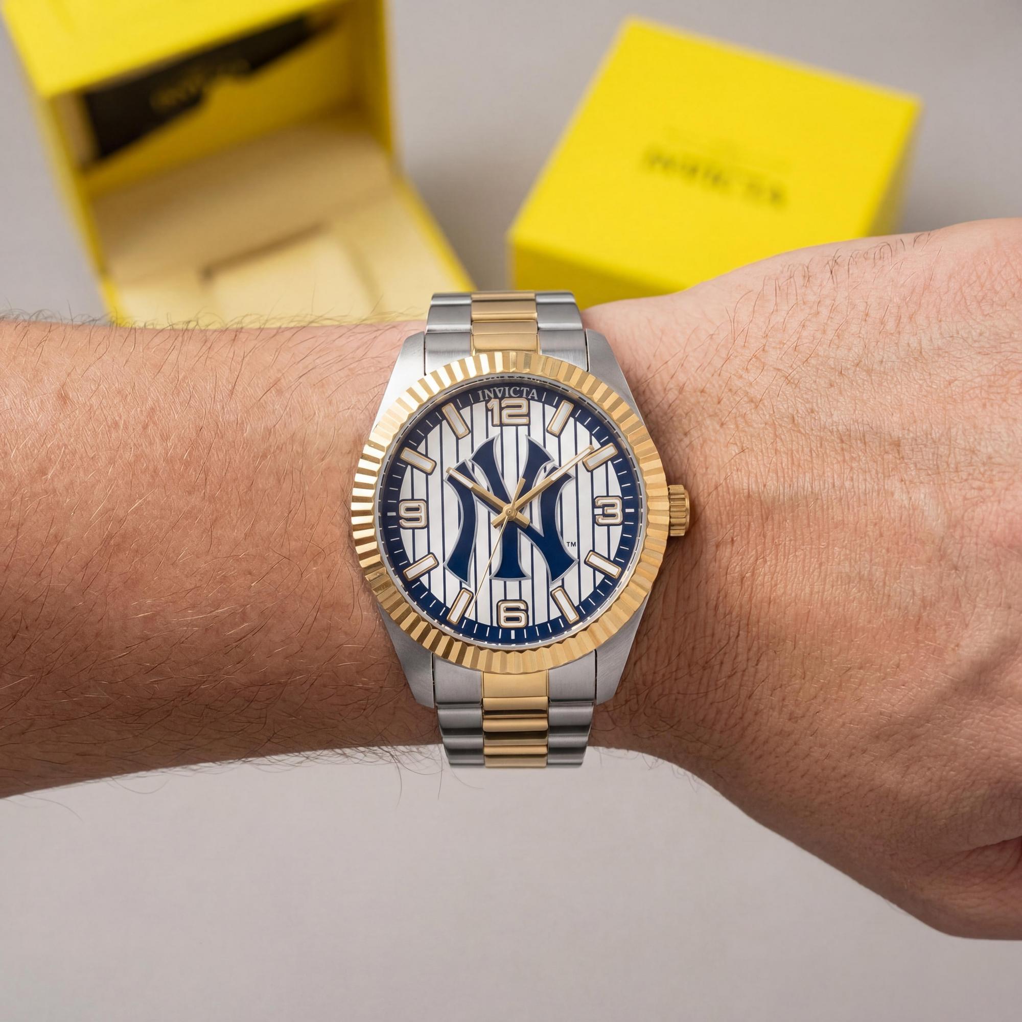 Reloj unisex Invicta Specialty - New York 49863 de cuarzo y acero inoxidable, 43 mm, esfera plateada, Photo 3