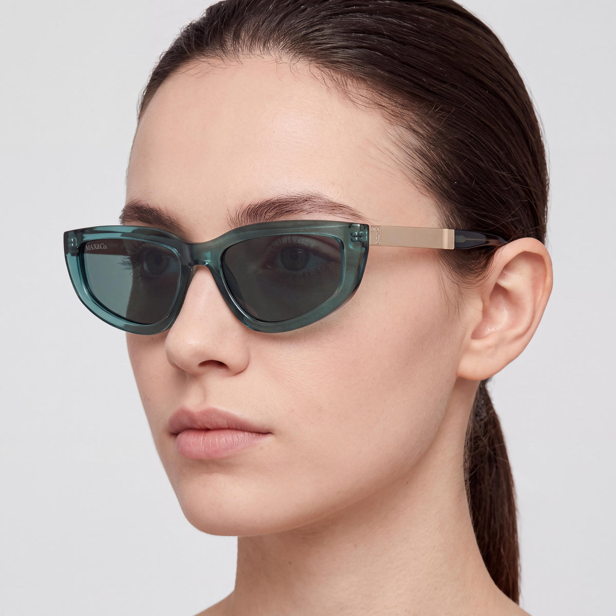 Max & Co. MO0125 Casual Unisex Sunglasses, Shiny Dark Green Tortoise Frame, Non-Polarized UV Protection Lenses 56-17-140, Photo 4